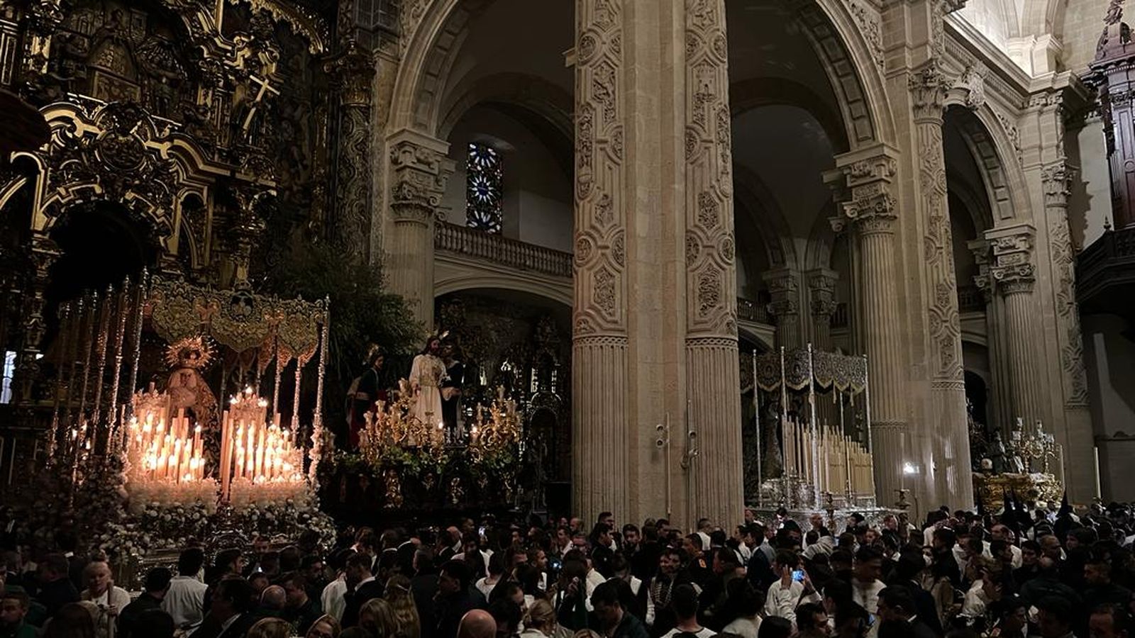 Los pasos de la Redención en la iglesia del Salvador.