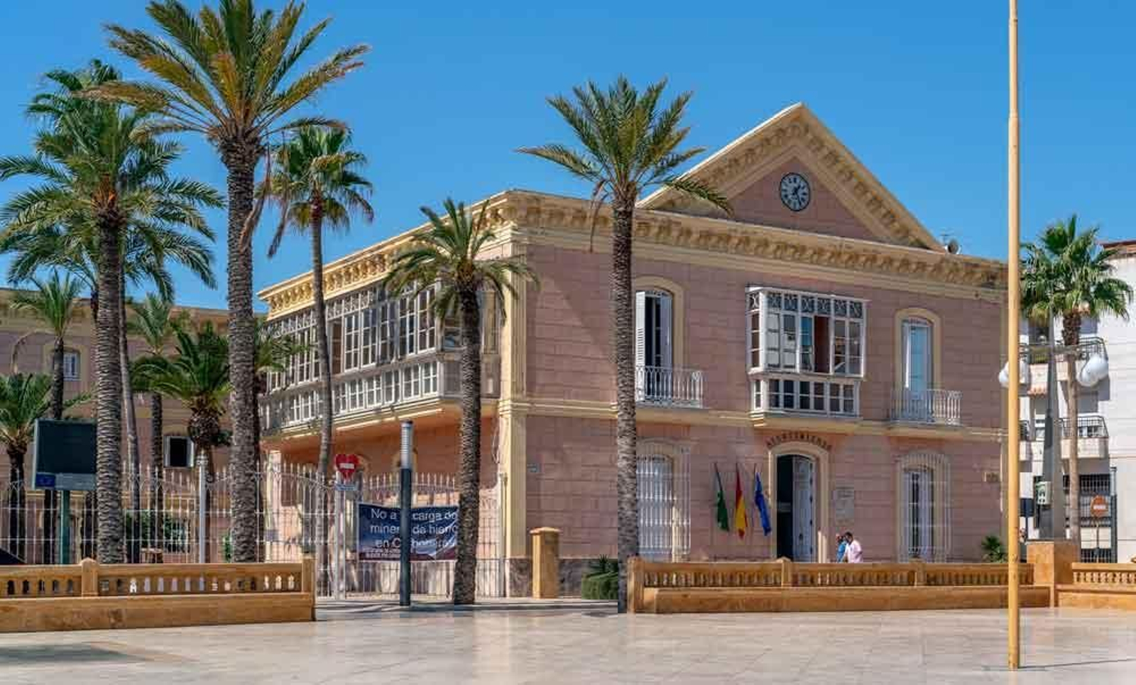 Ayuntamiento de Carboneras.