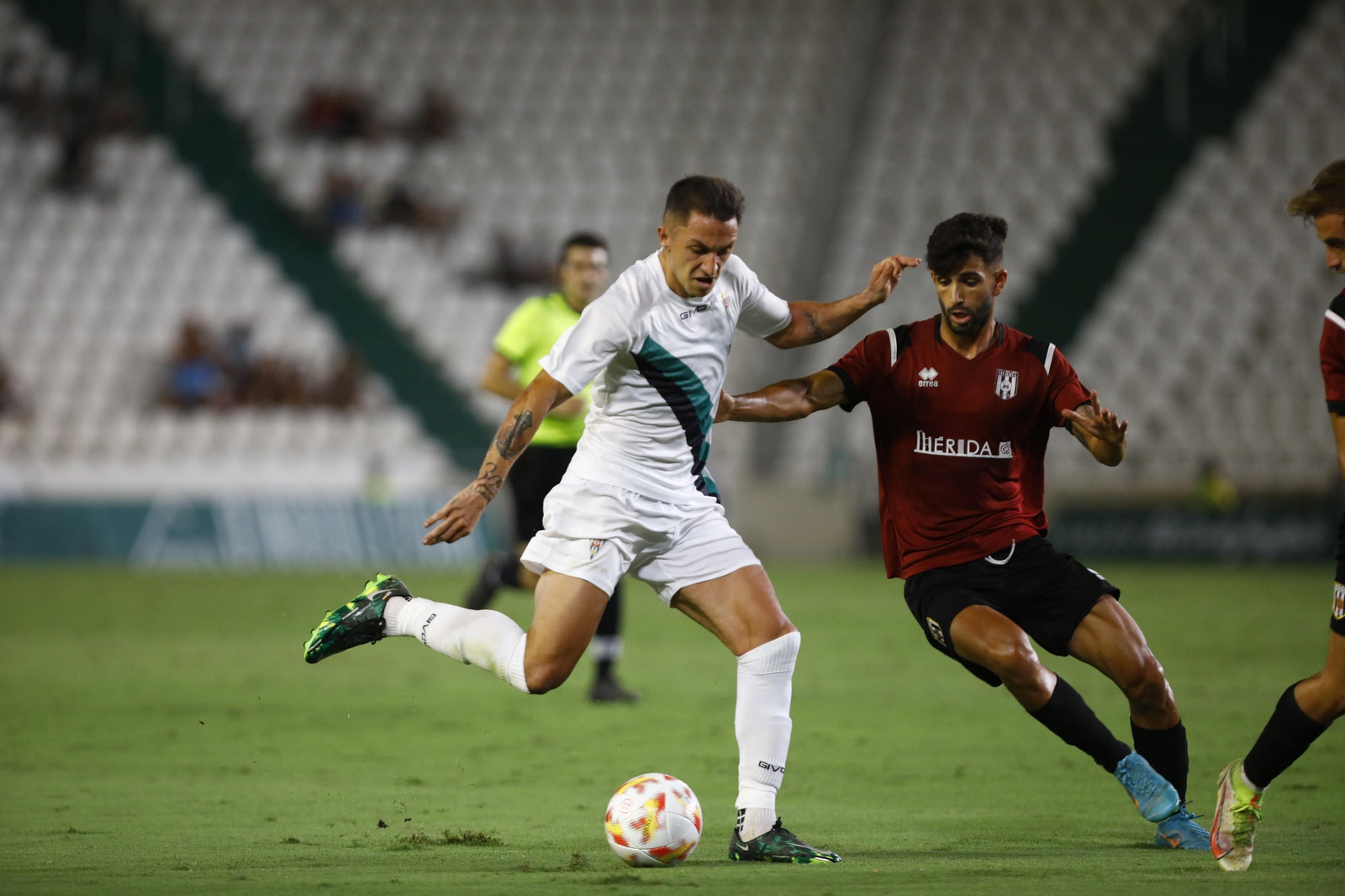 Las imágenes de la victoria del Córdoba CF ante el Mérida