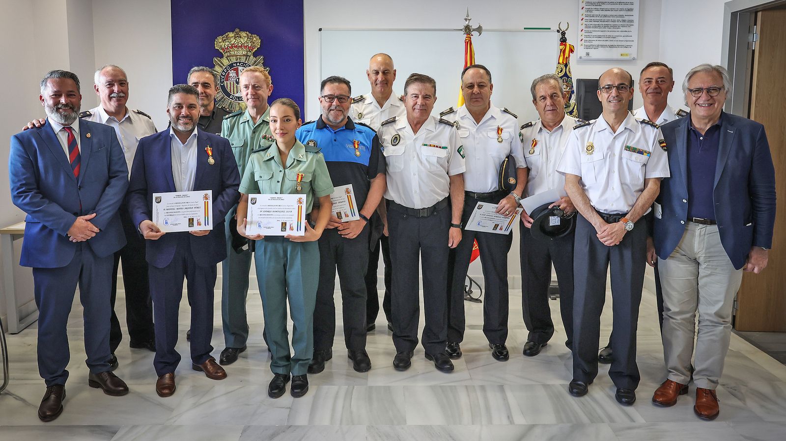 Imágenes de la entrega de las medallas de oro del Santo Ángel