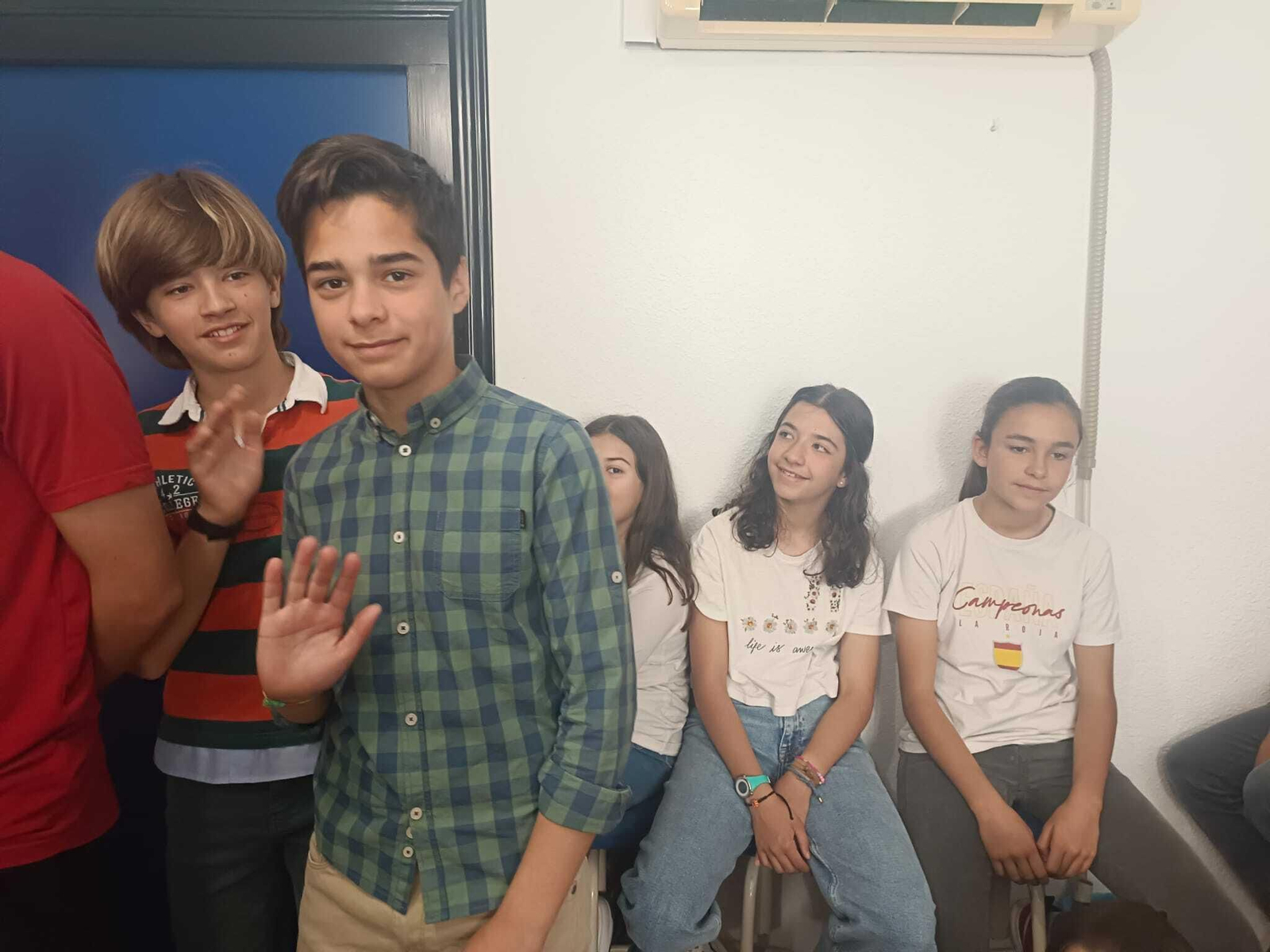 Los alumnos se divirtieron mientras aprendían sobre compositoras históricas. Los alumnos se divirtieron mientras aprendían sobre compositoras históricas.
