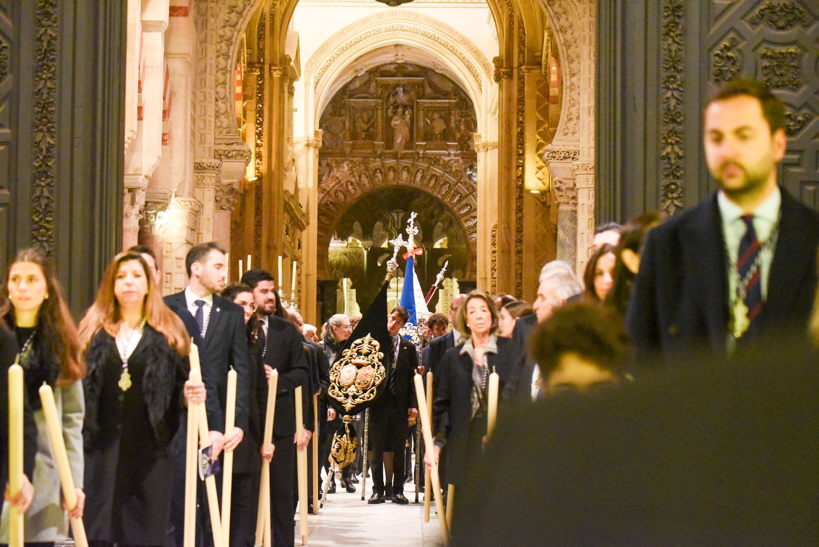 El Vía Crucis de las Cofradía con el Señor de la Sangre, en imágenes