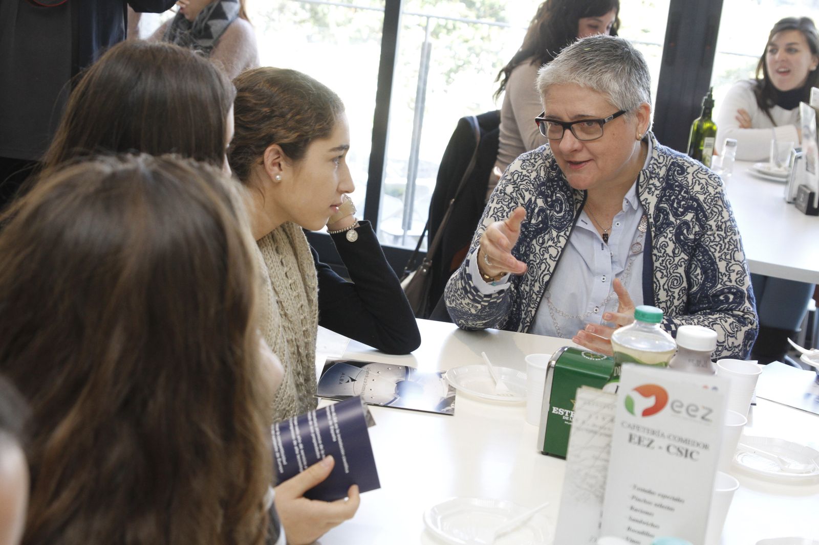 También se organizarán once Café con ciencia.