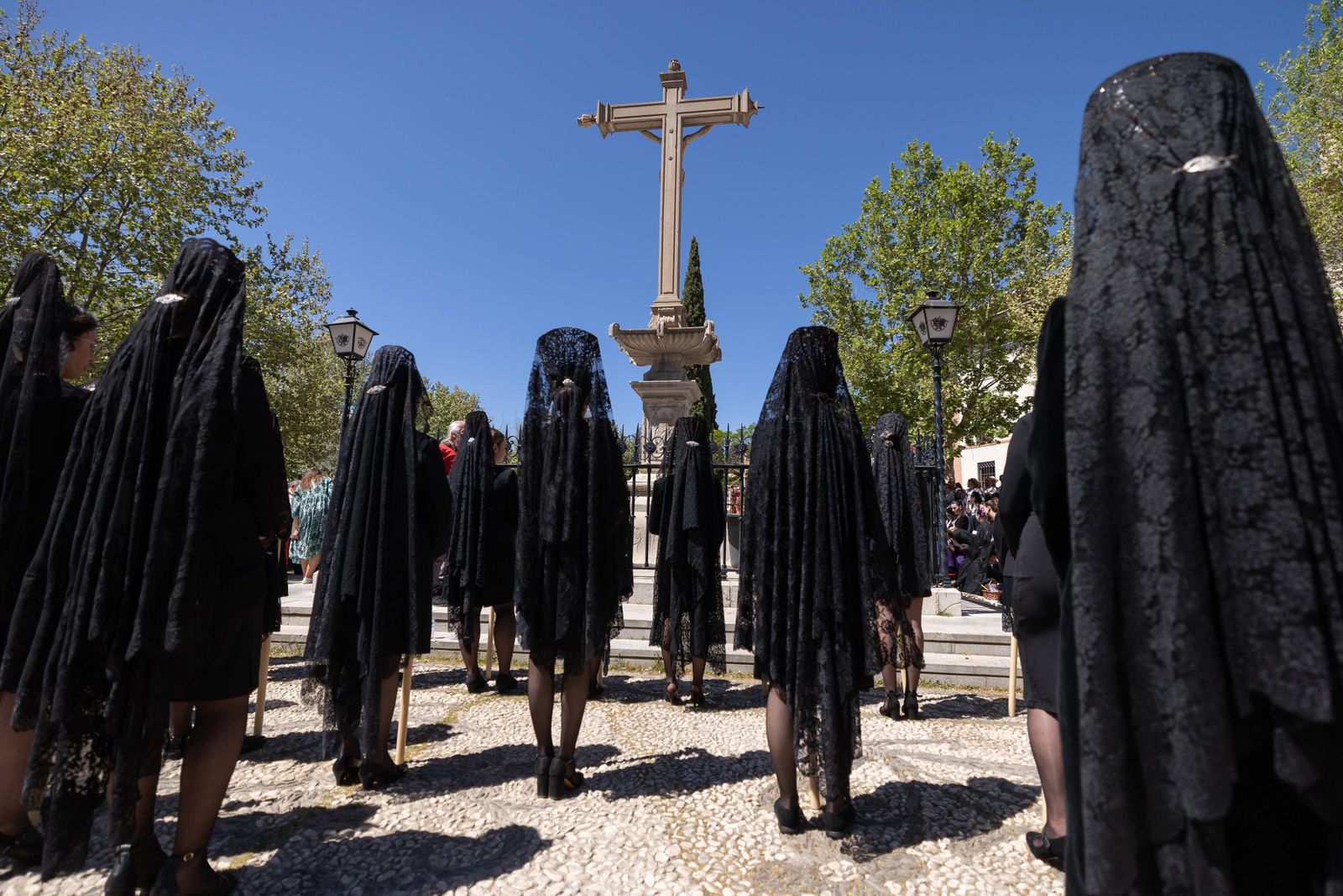 Las imágenes de un Viernes Santo en el Campo del Príncipe