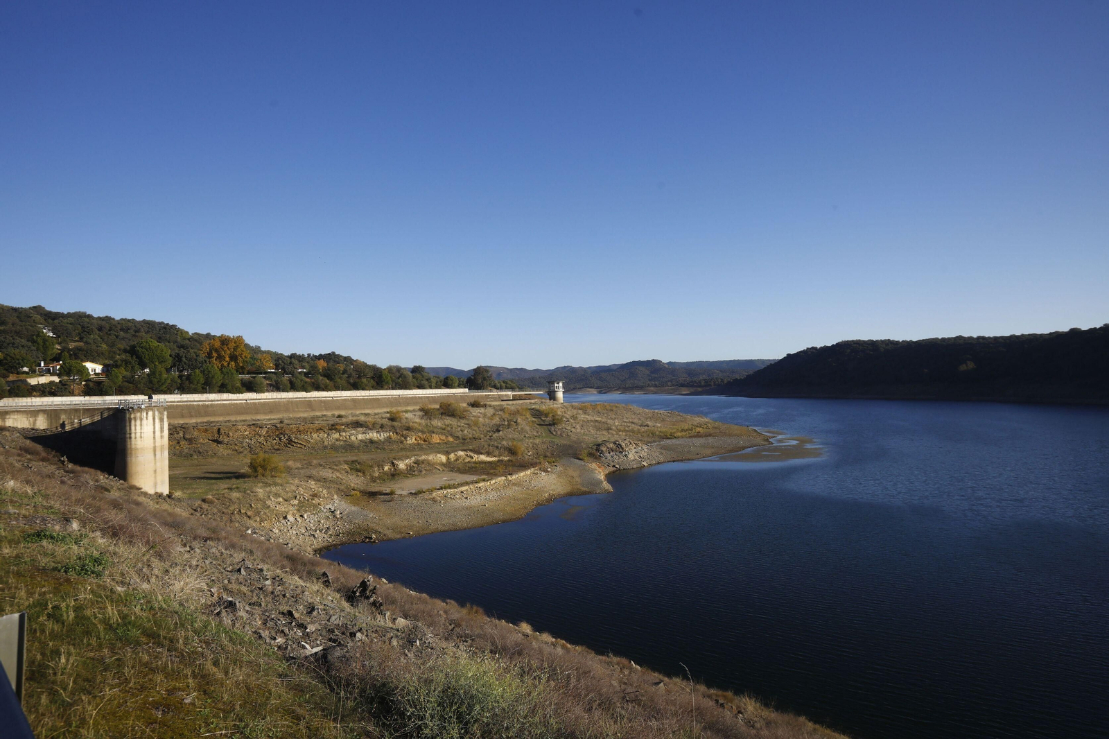 Embalse de San Rafael de Navallana.