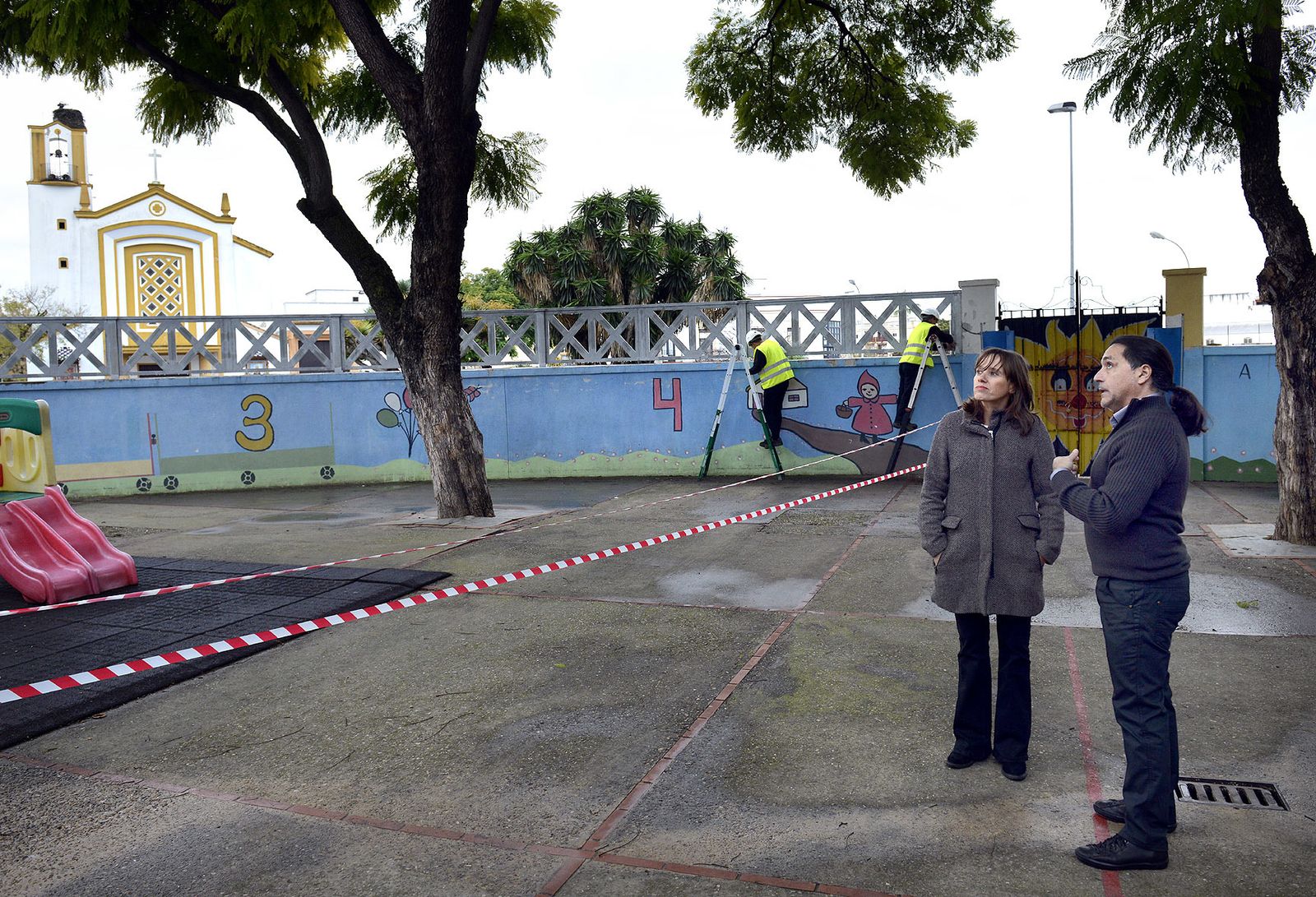 Laura Álvarez durante la visita al CEIP Isabel La Católica
