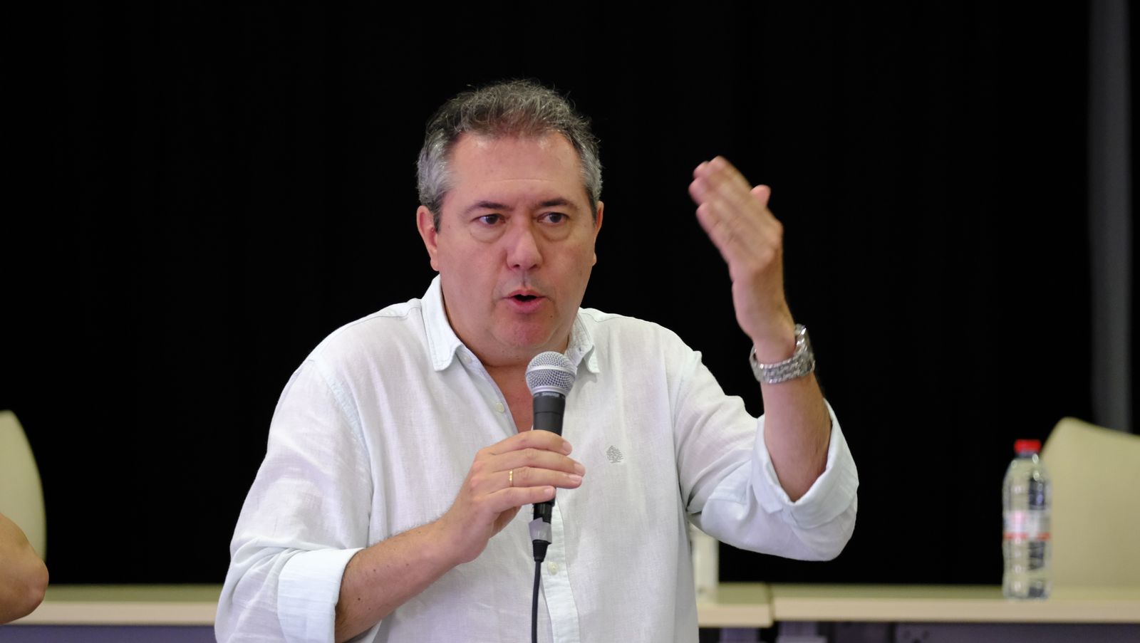 Juan Espadas, candidato a las primarias del PSOE, en Alhama y Bentarique. Almería