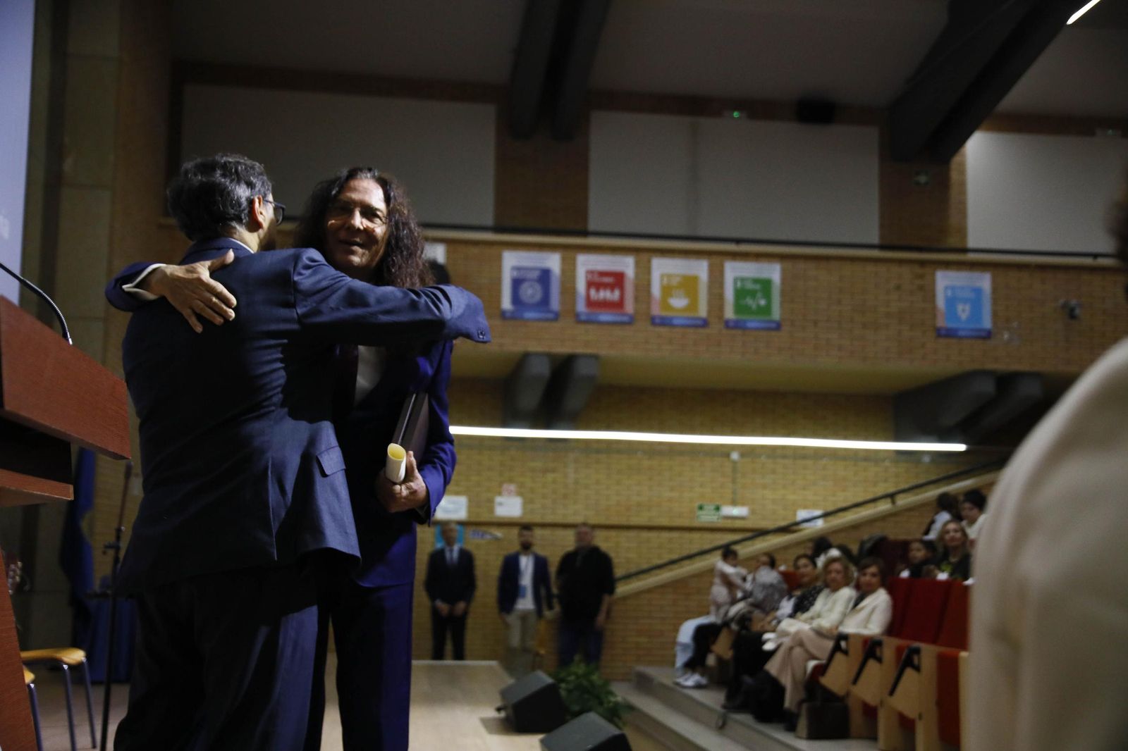 Las imágenes del acto de entrega de la Medalla de Oro a José Fernández Torres Tomatito, en la Universidad de Almería