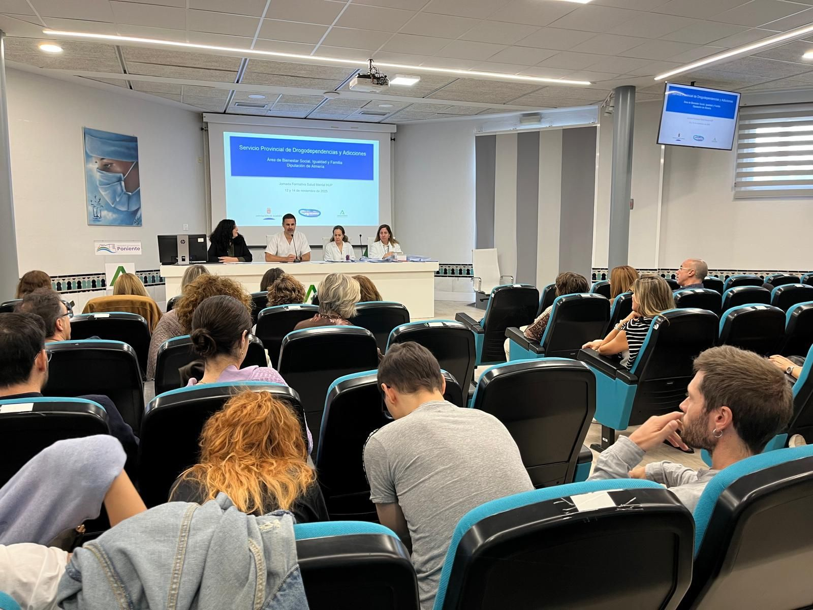 El Hospital Universitario Poniente realiza su I Jornada Formativa sobre Drogodependencias.