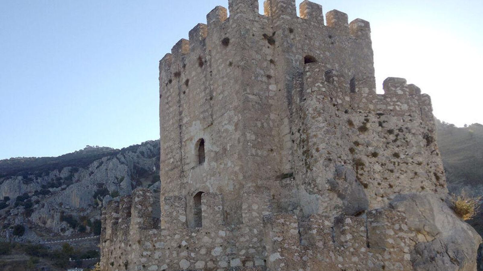 En 1964 se procedió a la reconstrucción de las torres que vemos ahora