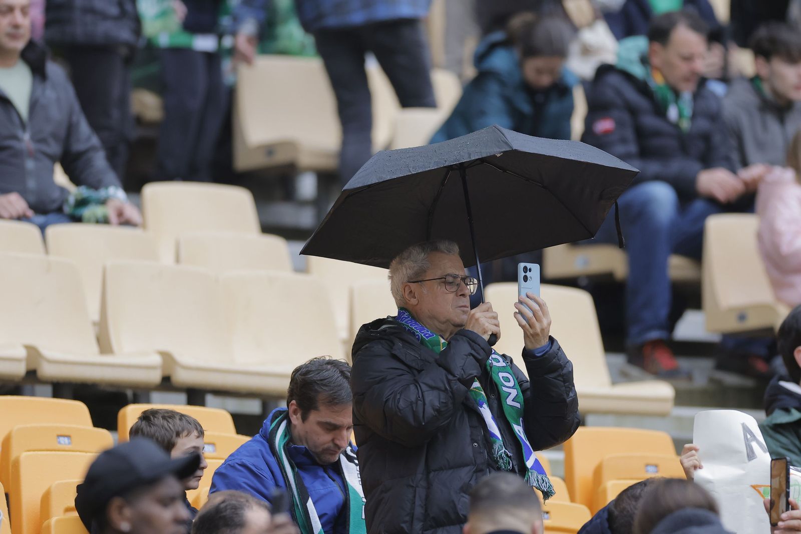 Búscate en las fotos del Betis - Valencia