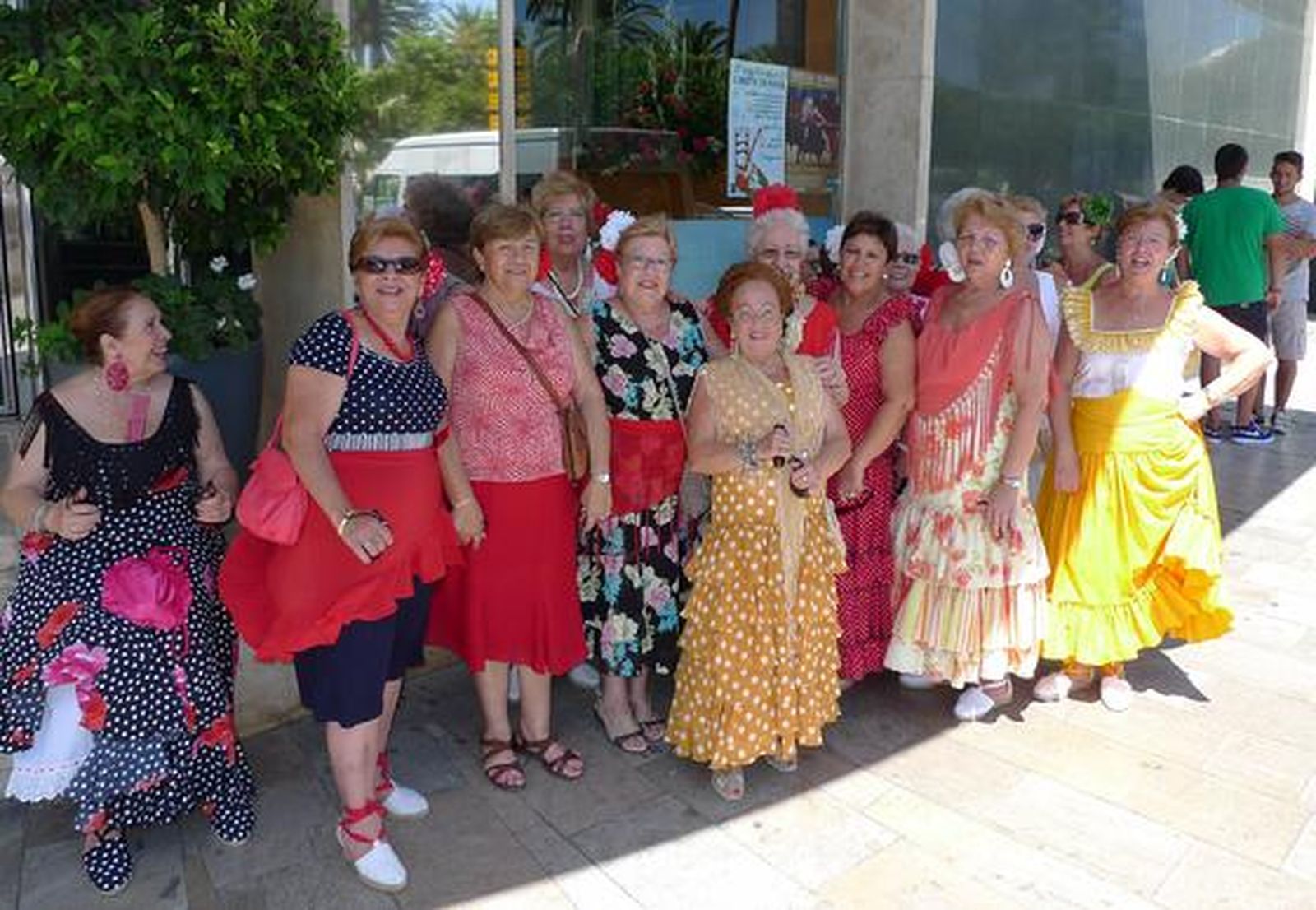 Jolgorio en el Centro y tradición en el Real

Foto: Sergio Camacho-Javier Albiñana