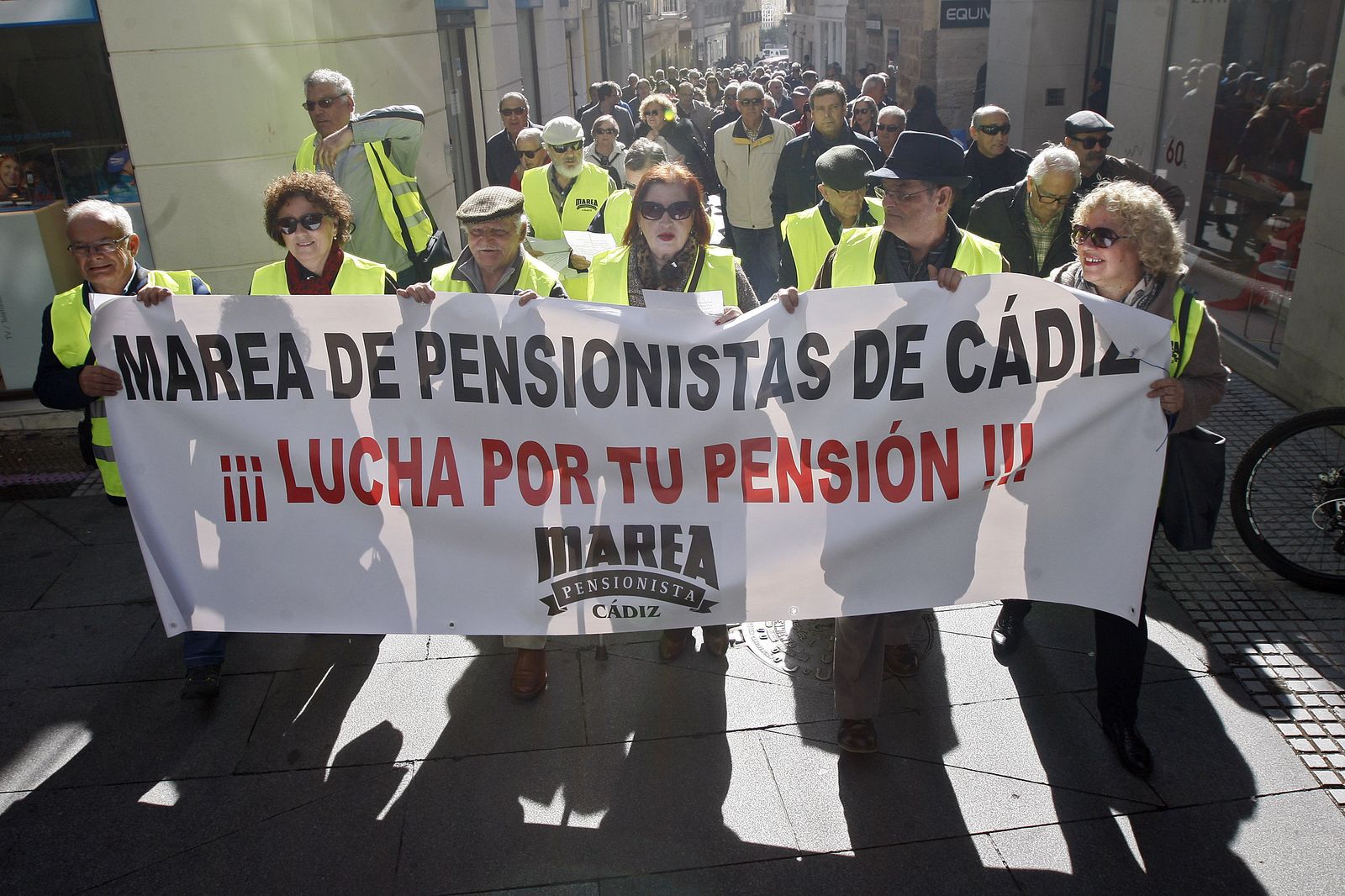 La Marea de Pensionistas durante su protesta por las calles de la ciudad.