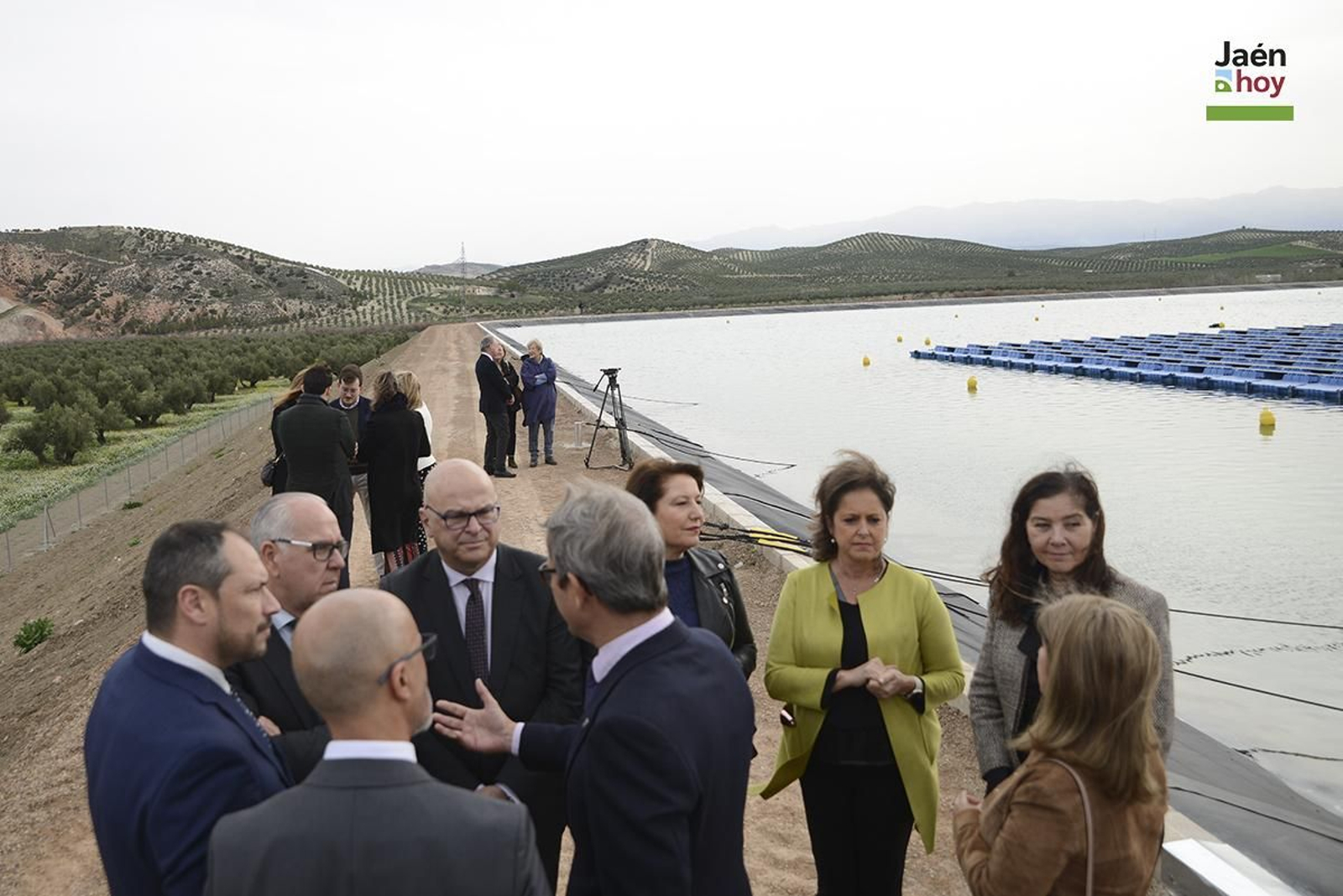 Inauguración de la planta fotovoltaica flotante en el Cortijo Conde de Guadiana de Úbeda.