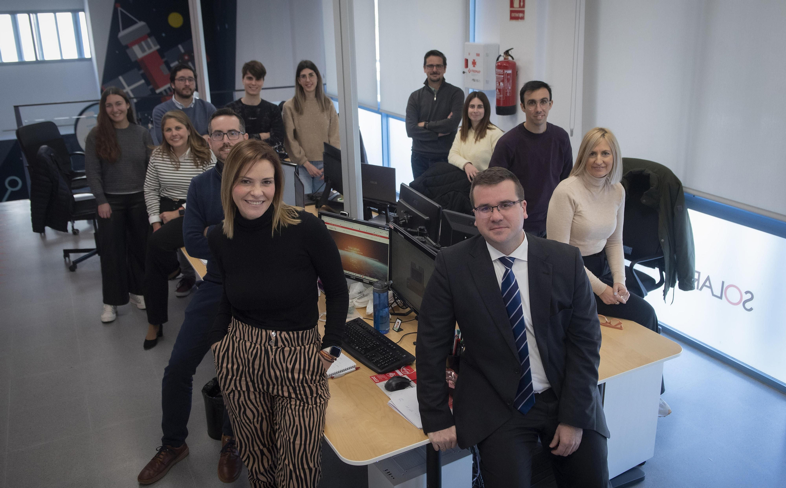 Equipo completo de la compañía Solar Mems Technologies, dirigida por José Miguel Moreno (en el centro de la imagen).