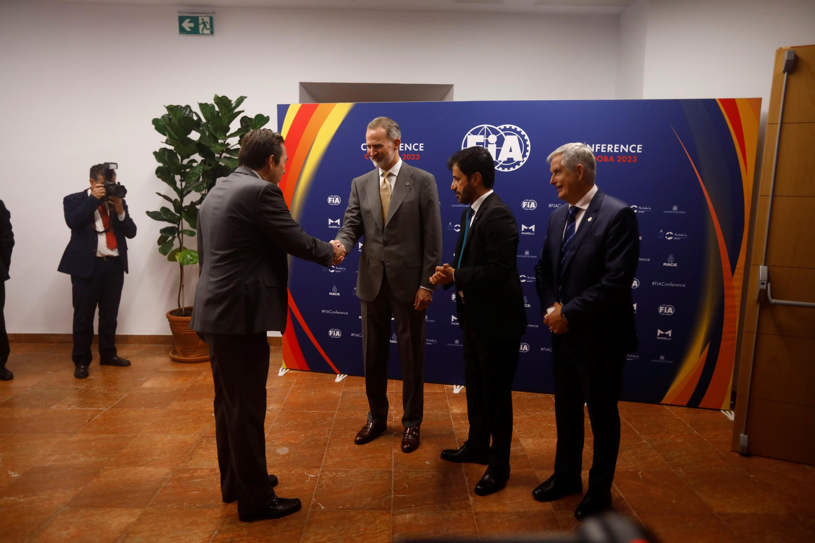 El Rey Felipe VI en la conferencia de la Federación Internacional del Automóvil de Córdoba, en imágenes