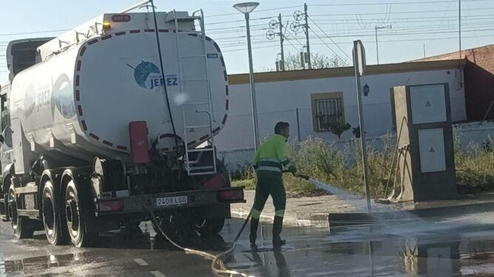 Un trabajador de la limpieza de Jerez en una imagen de archivo