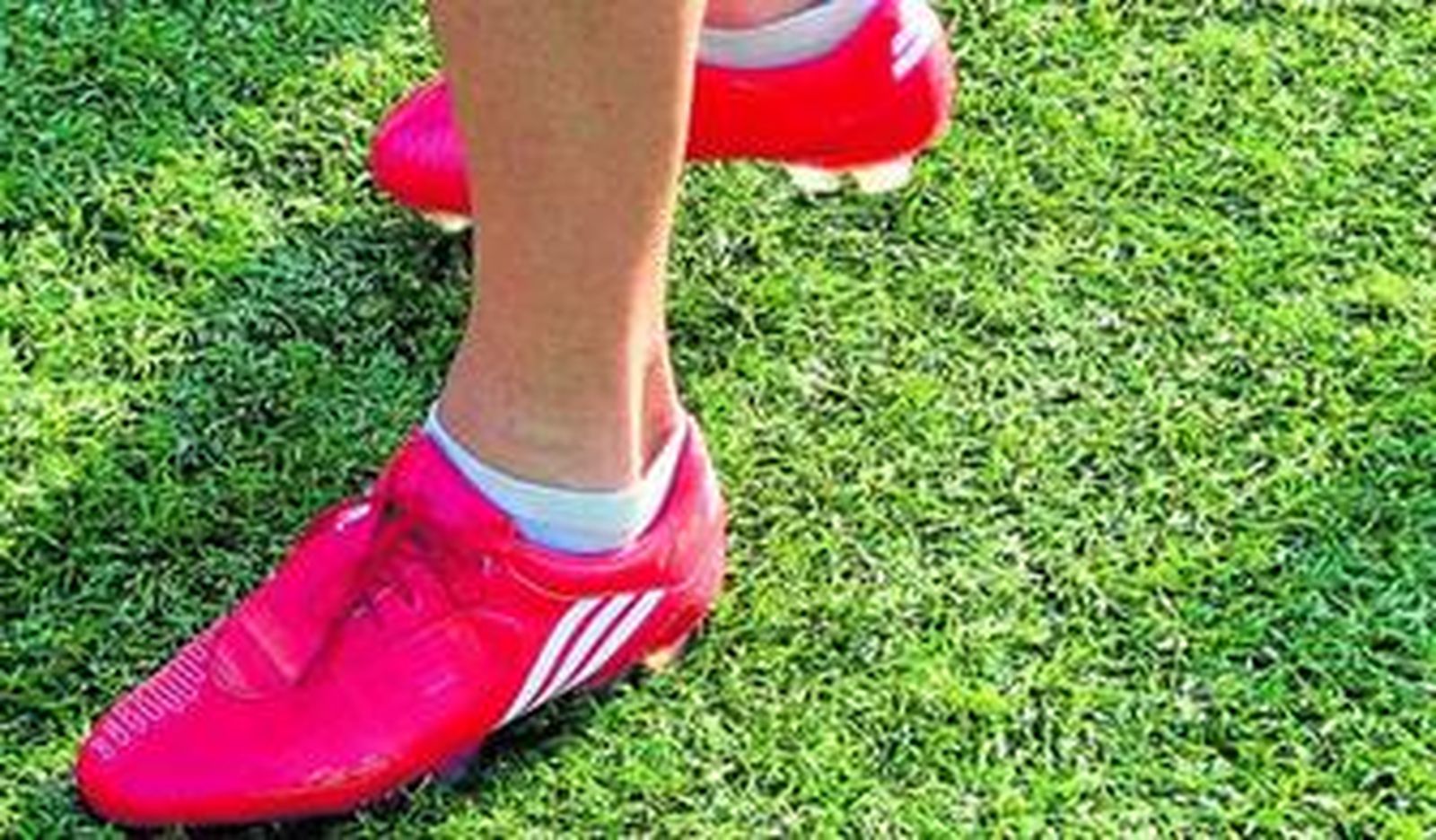 Diferentes modelos de botas utilizados por los jugadores de la primera plantilla de la Real Balompédica.