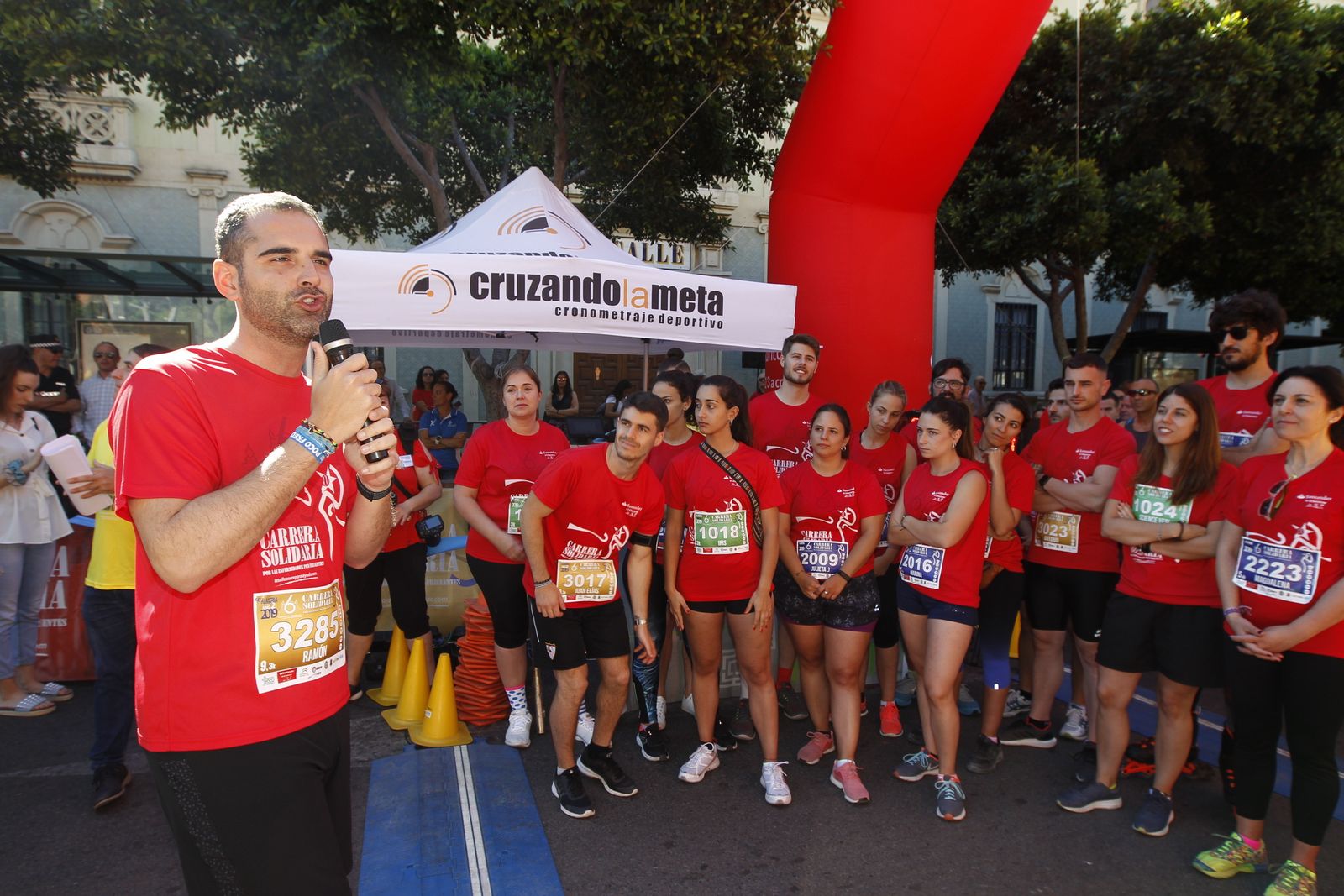 Fotogalería carrera atletismo popular enfermedades poco frecuentes. La Salle Almería