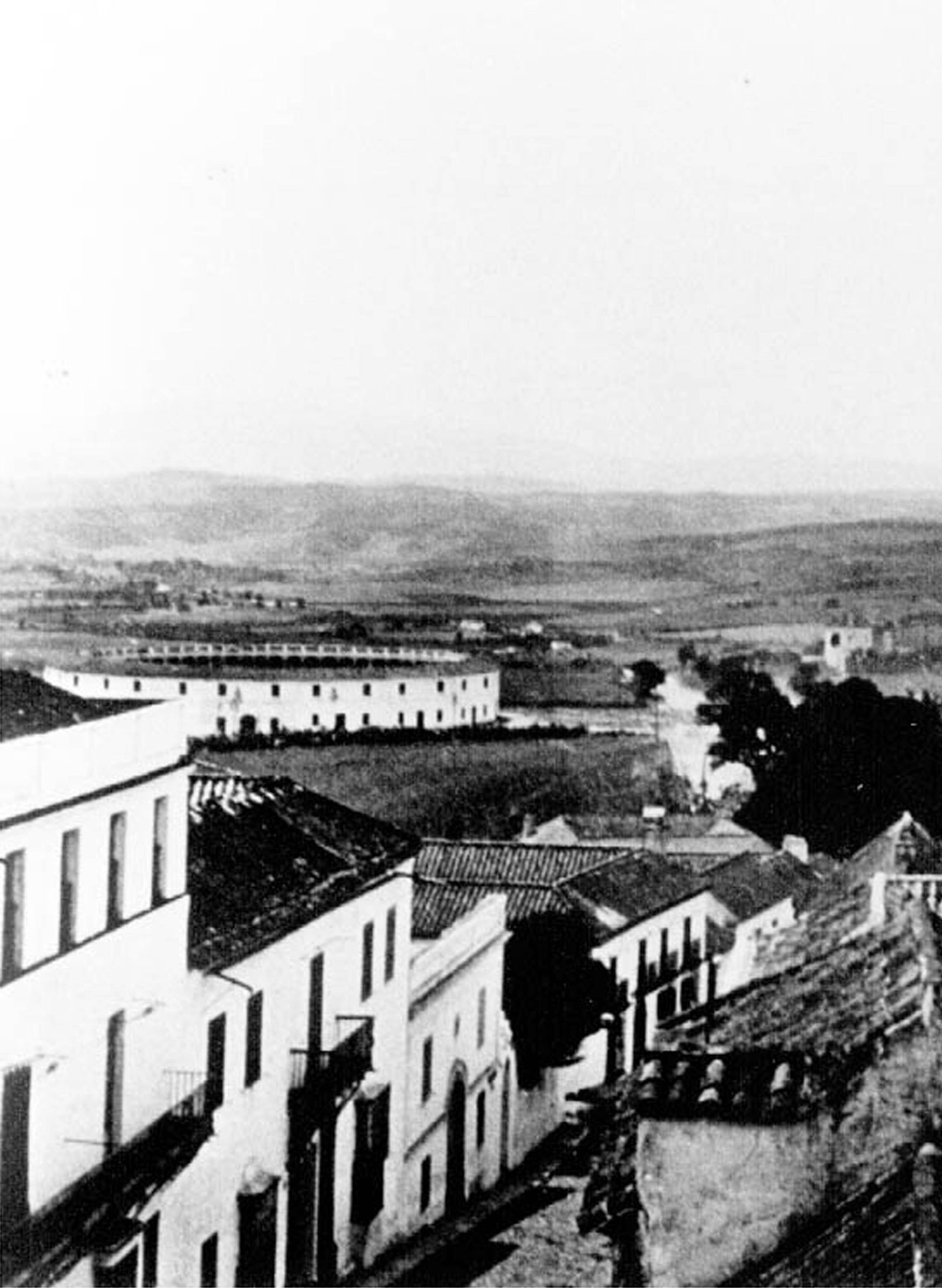 El centro de San Roque y su plaza de toros.