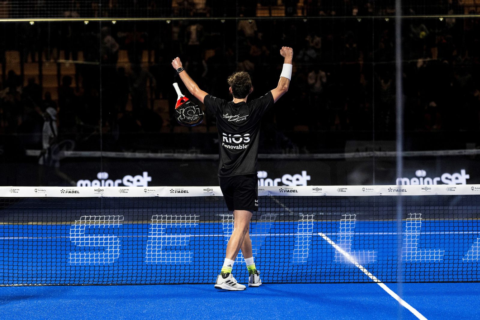 Las mejores fotos de la segunda jornada del pádel en el Estadio de la Cartuja