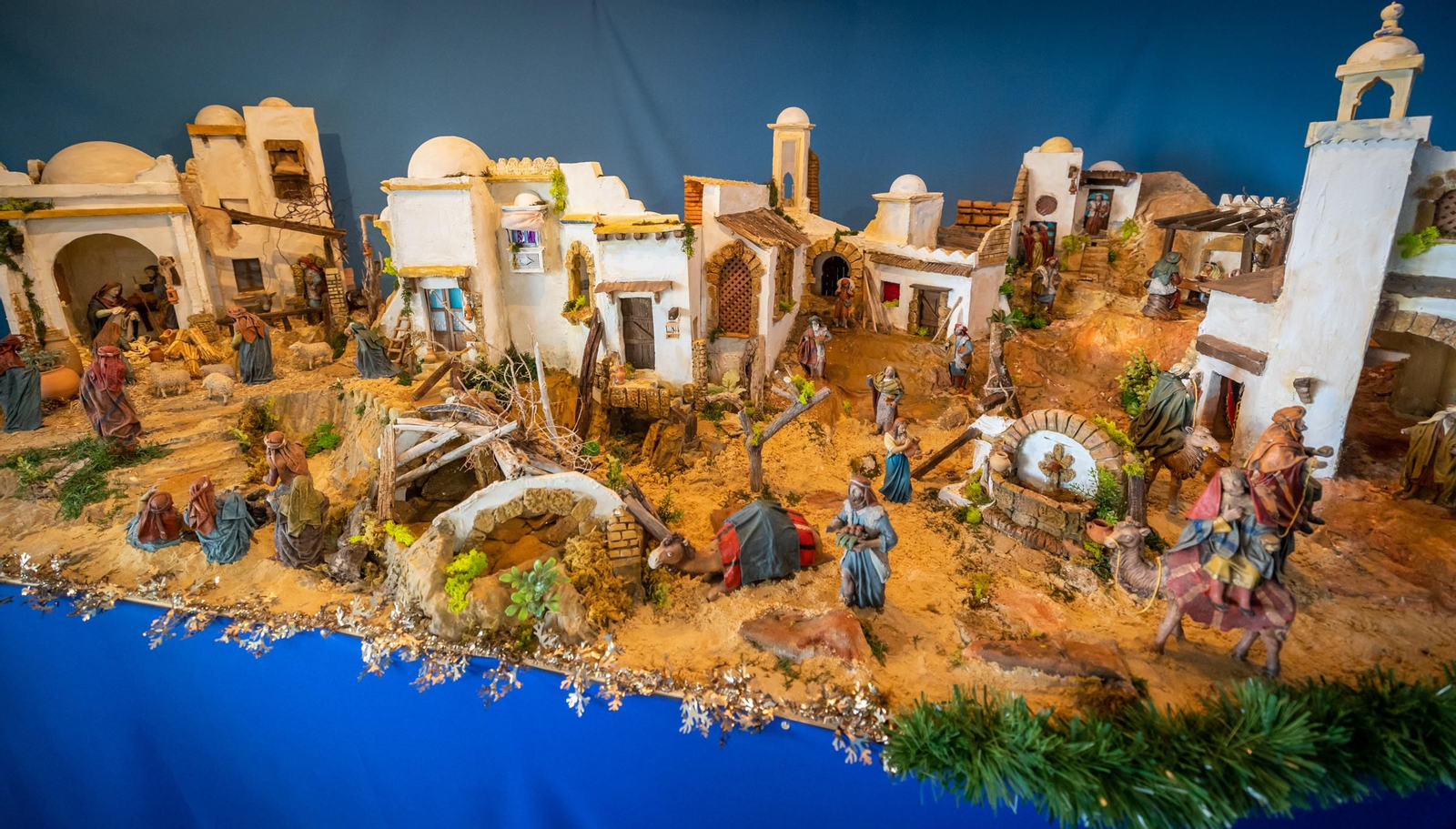 COLEGIO ARGANTONIO Lugar: Colegio Argantonio c/ 24 de Julio Horario: Laborables: 11.00 h. a 13.00 h. Festivos: 11.00  h. a 13.00 h.