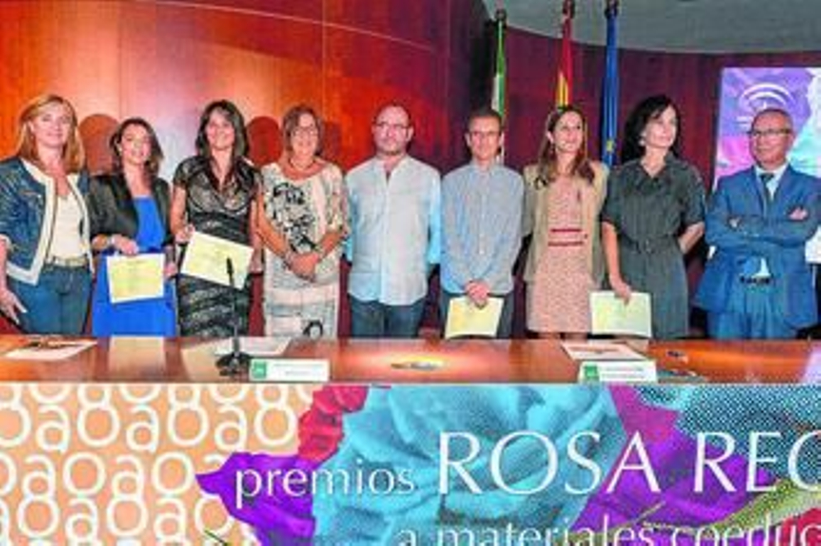 Algunos de los premiados, ayer en Sevilla. Algunos de los premiados, ayer en Sevilla.