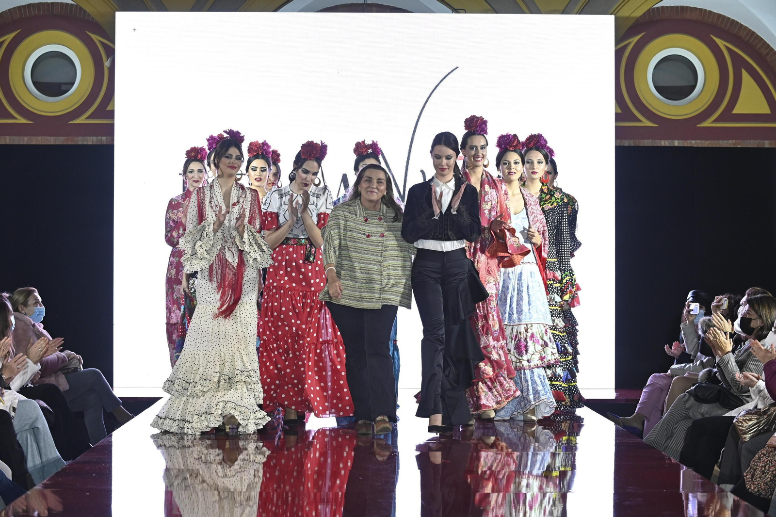 El desfile de Pol Núñez en Pasarela Huelva Flamenca 2022, todas las fotos