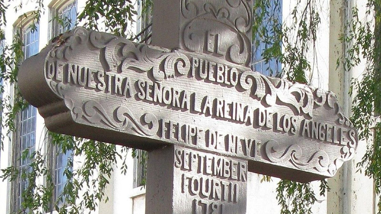Cruz de la fundación del pueblo de Nuestra Señora La Reina de los Ángeles Cruz de la fundación del pueblo de Nuestra Señora La Reina de los Ángeles