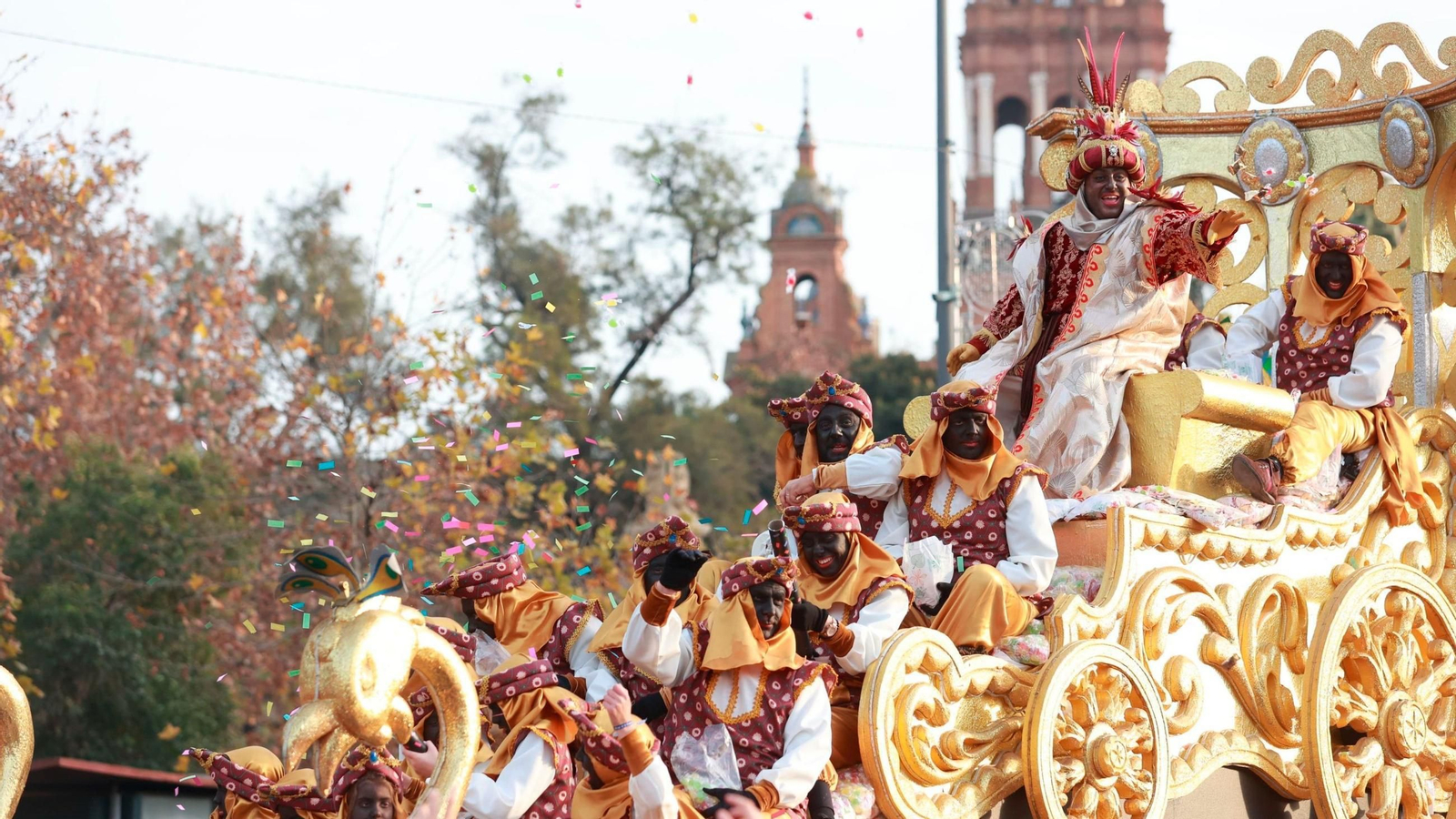 Fede Quintero encarnó a Baltasar en la Cabalgata de Reyes Mgos de Sevilla 2025
