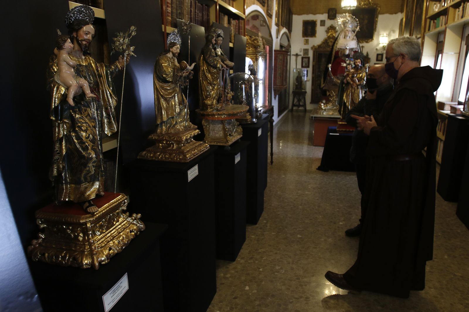 Exposición de San José en el Santo Angel