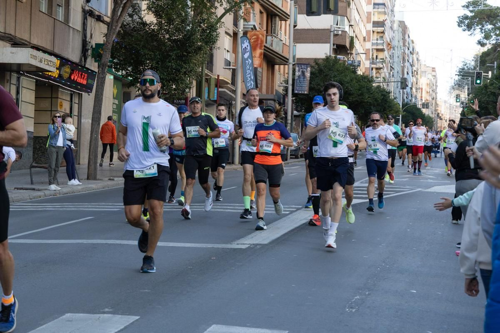 Éxito participativo en la XXVIII Media Maratón 'Ciudad de Jaén', en imágenes
