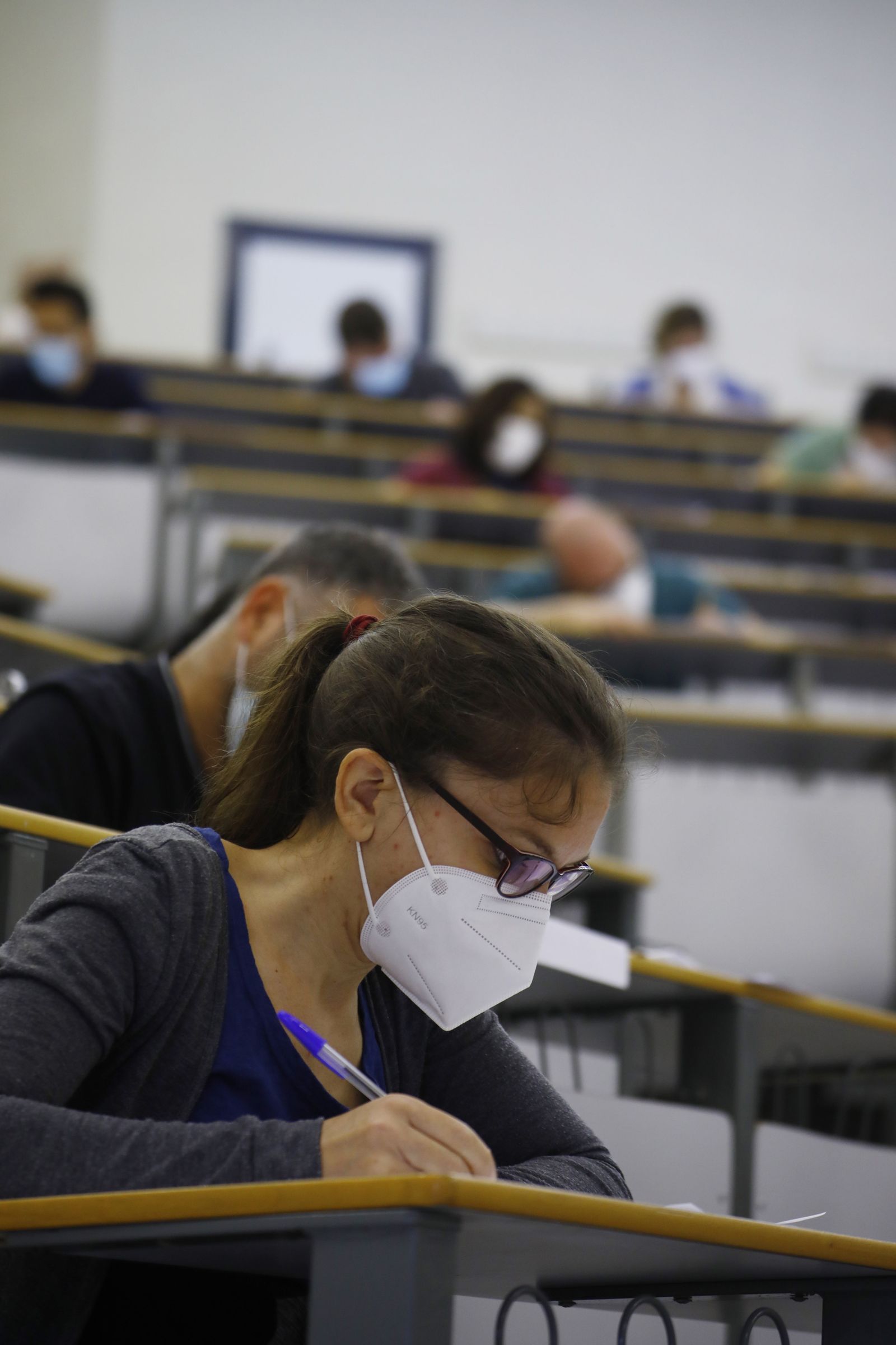 Las oposiciones de Secundaria en Córdoba, en imágenes