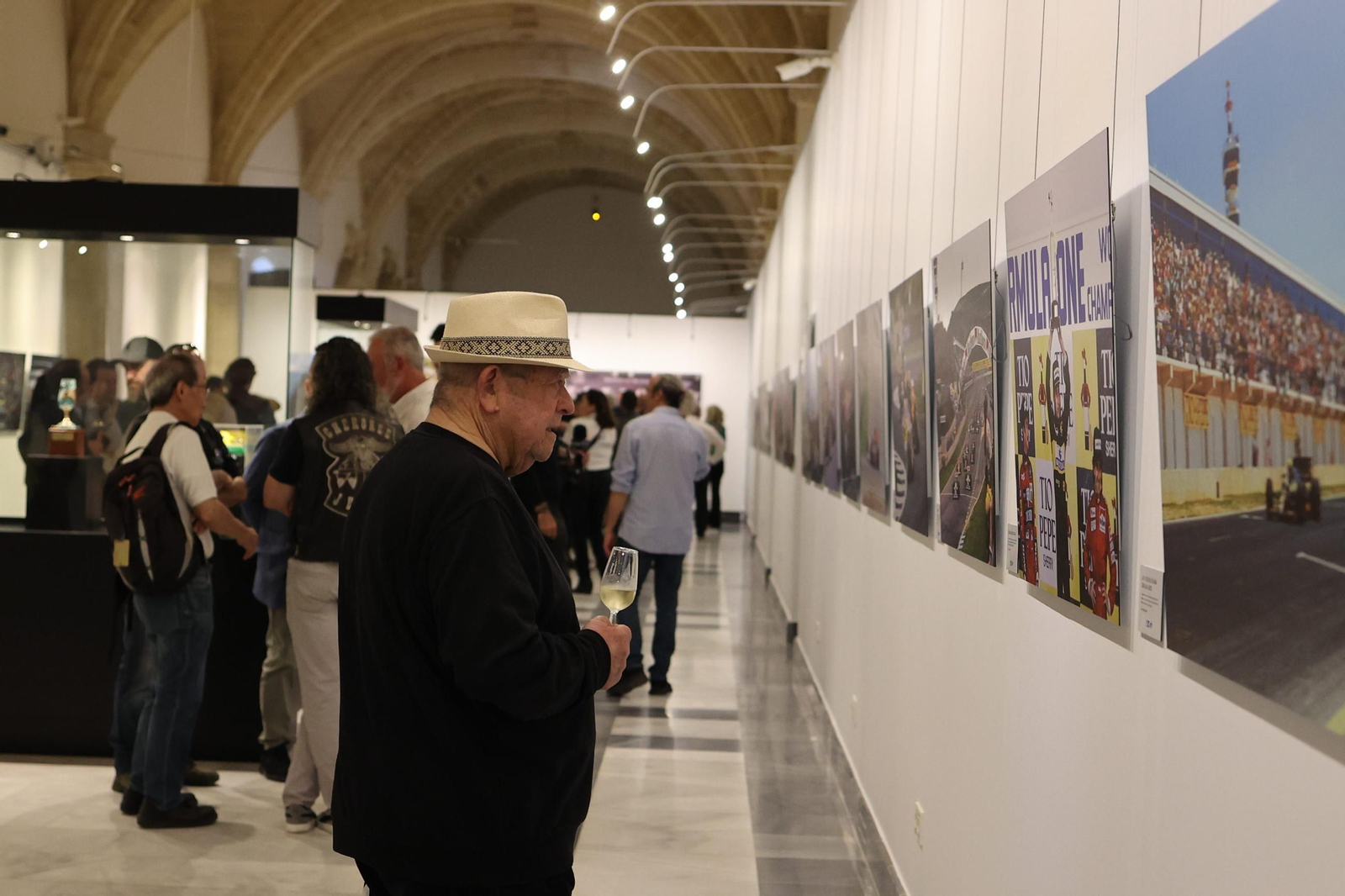 Imágenes de la exposición '40 años del Circuito de Jerez en 40 fotos'