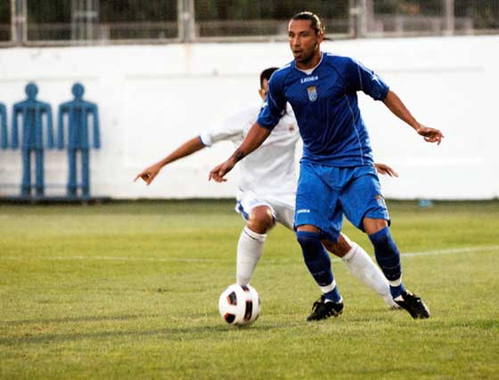 José Mari viajó hasta la capital hsipalense  acompañado por Fabián Belmonte y Viqueira

Foto: Ramon Aguilar