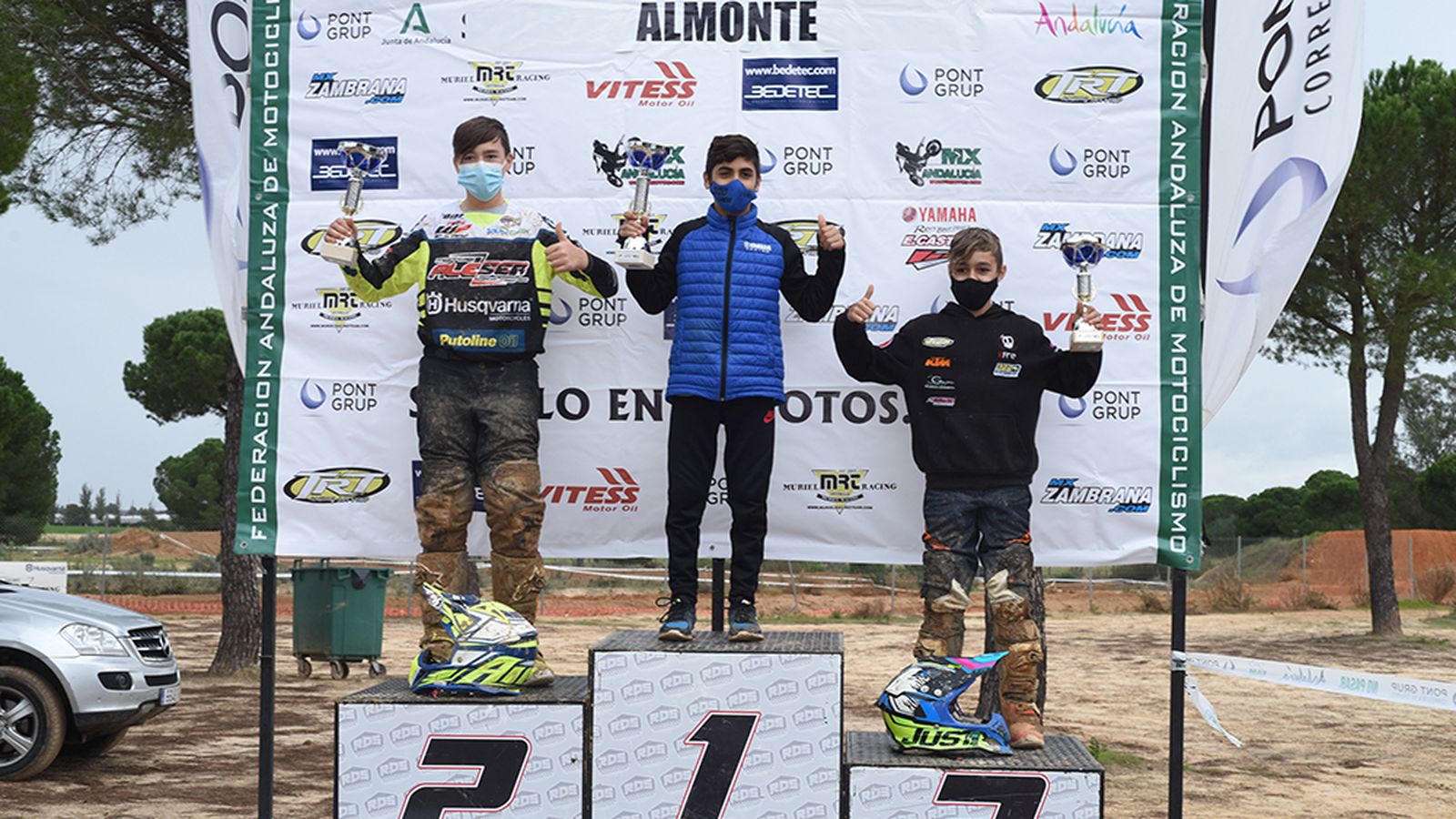 Salvador Pérez:" Ha sido un día de rodar sin arriesgar en exceso, pero las carreras han ido muy bien. 1-1 en las dos y me pongo líder de MX85. Ahora a esperar a la última carrera y ver si podemos sumar otro resultado parecido".