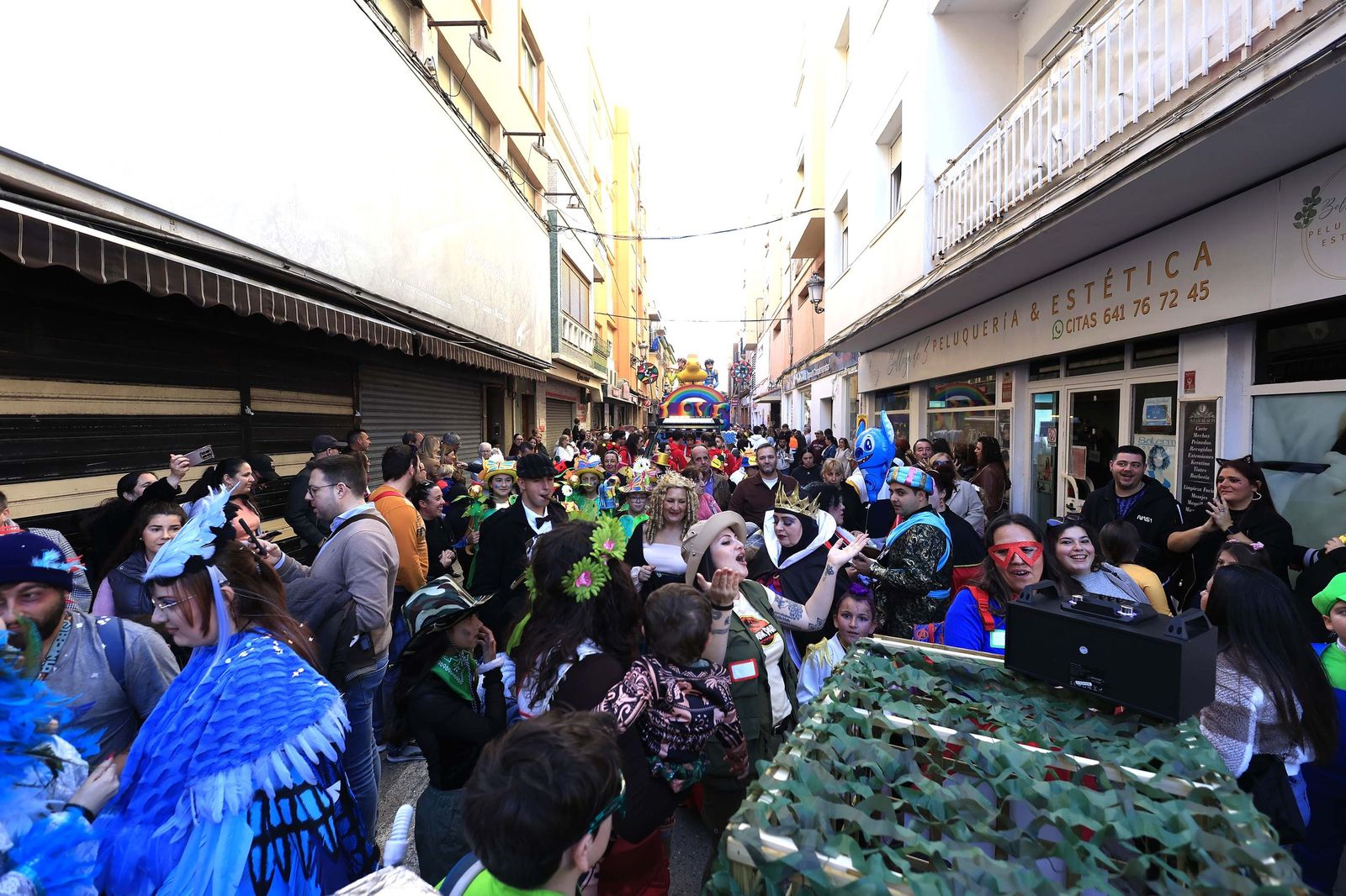 Búscate en las fotos de la cabalgata del Carnaval de La Línea 2026