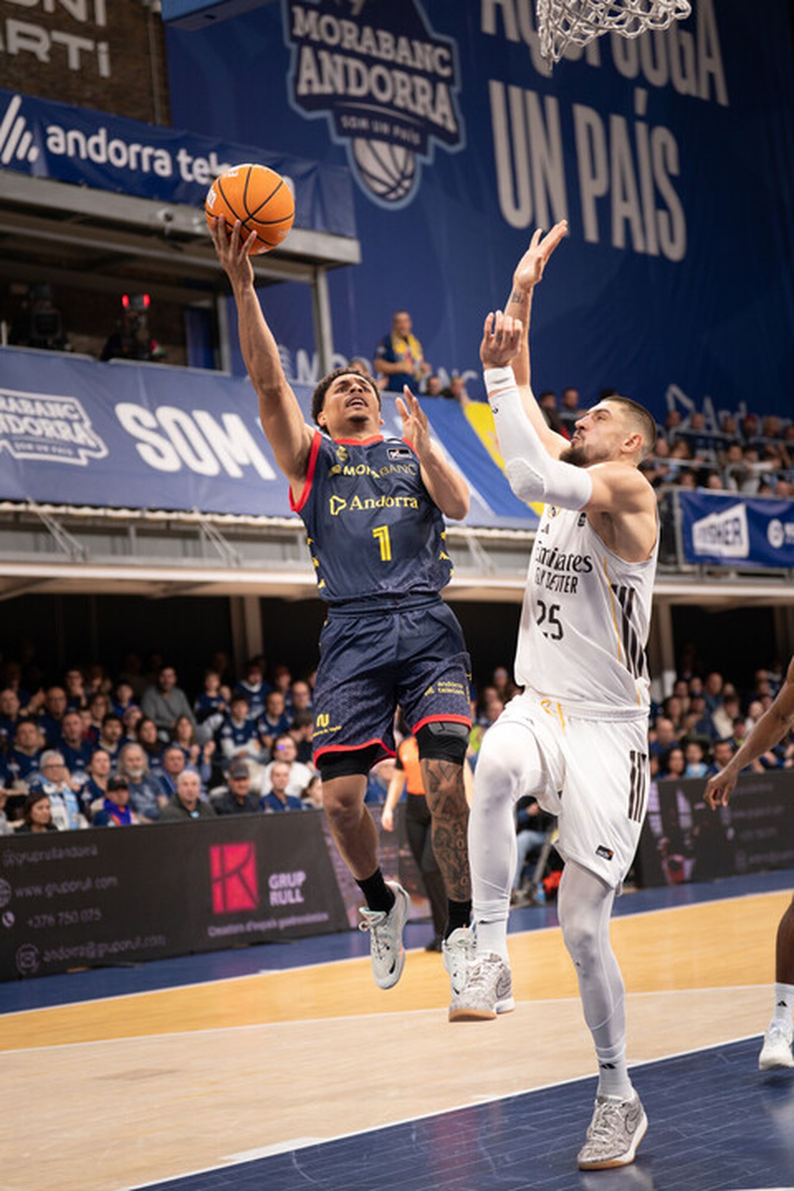 Xavier Castañeda se desata: 21 puntos al Real Madrid