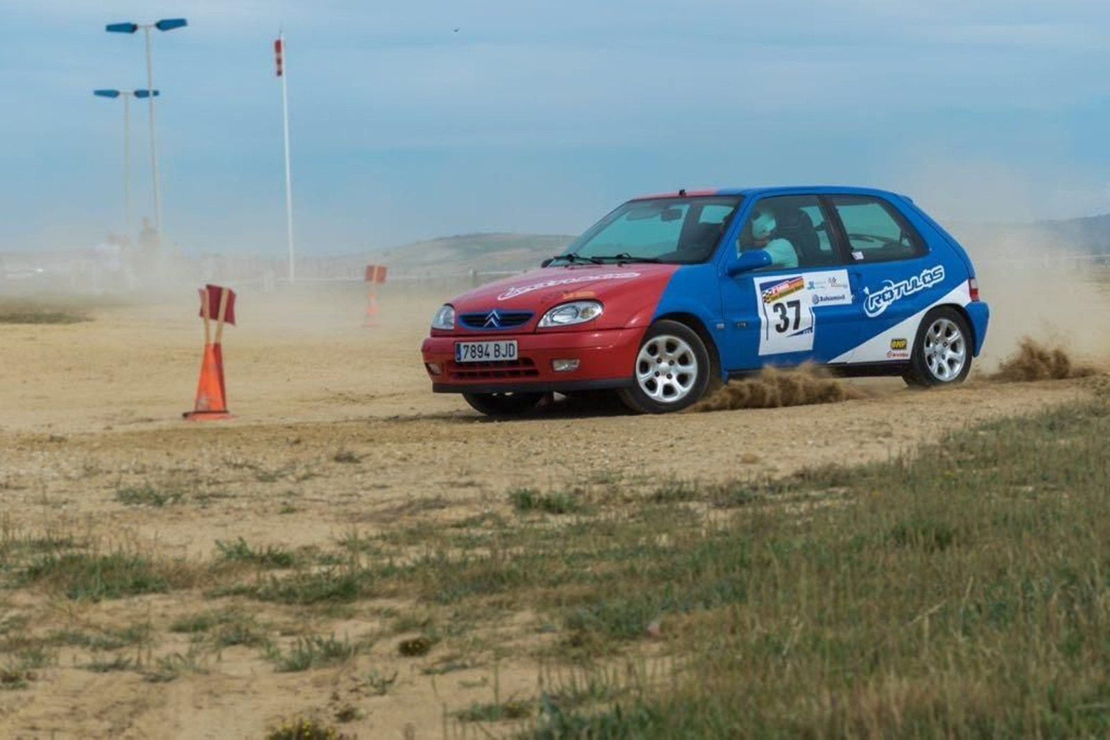 Una edición anterior del Slalom de Conil.