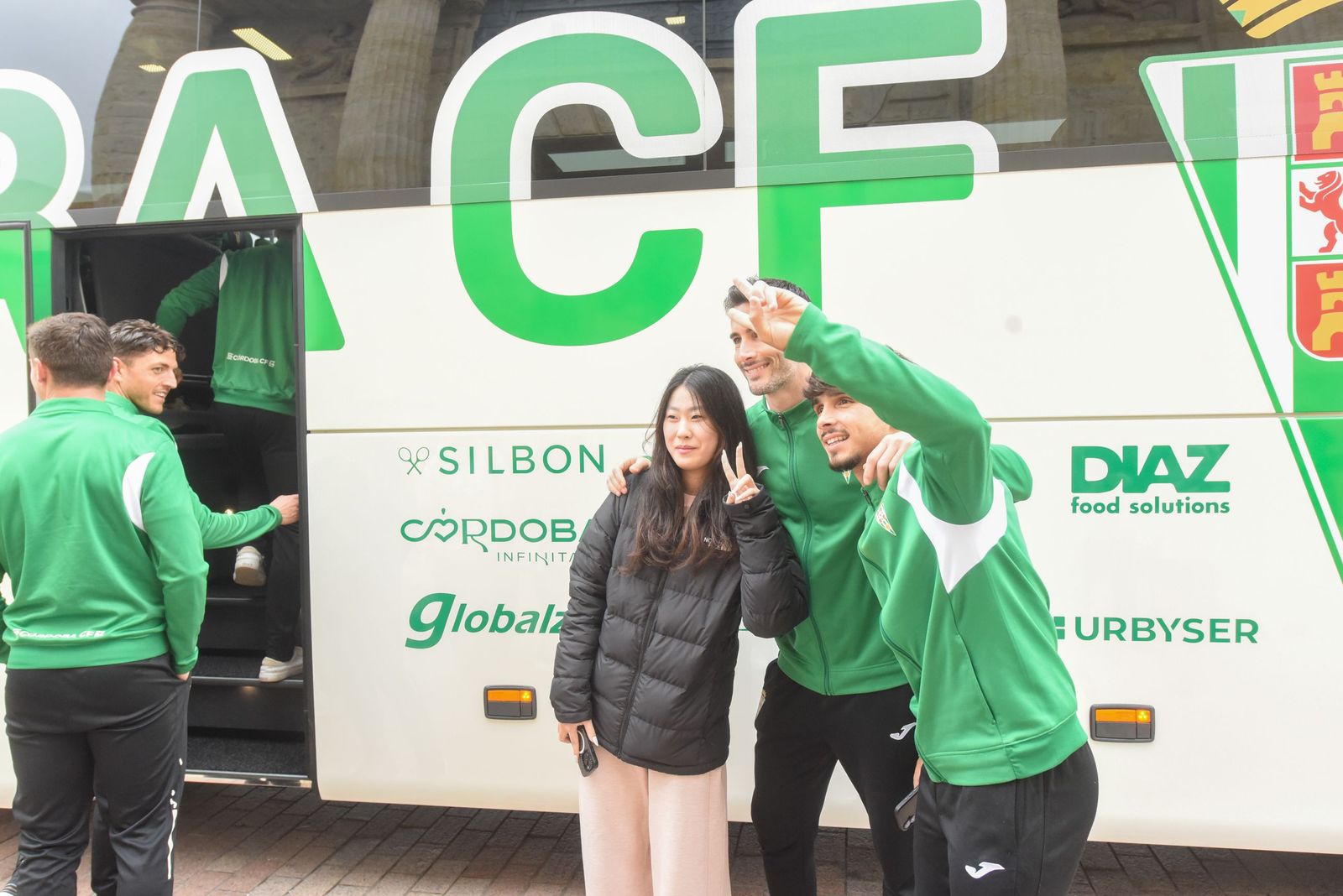 Las mejores fotos de la presentación del nuevo autobús del Córdoba CF