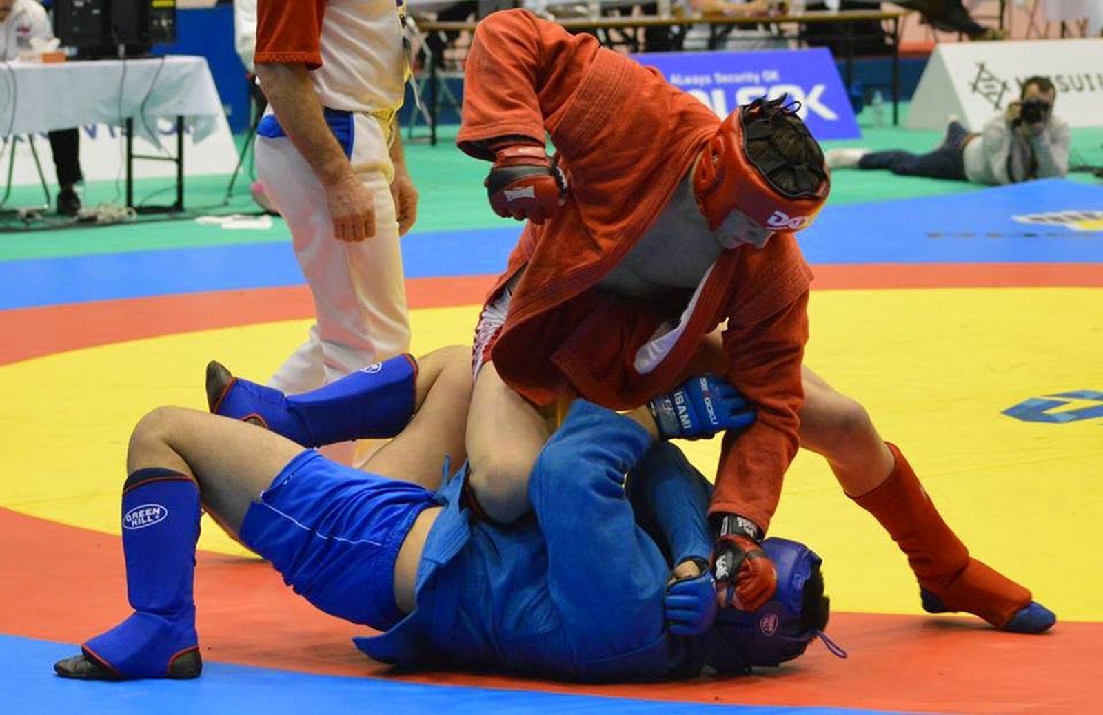 Momento de un combate de Sambo.