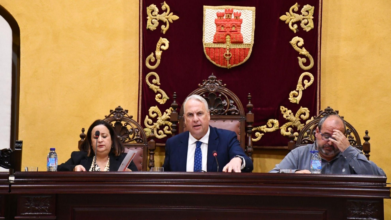 Ruiz Boix, durante la celebración del Pleno de mayo de San Roque.