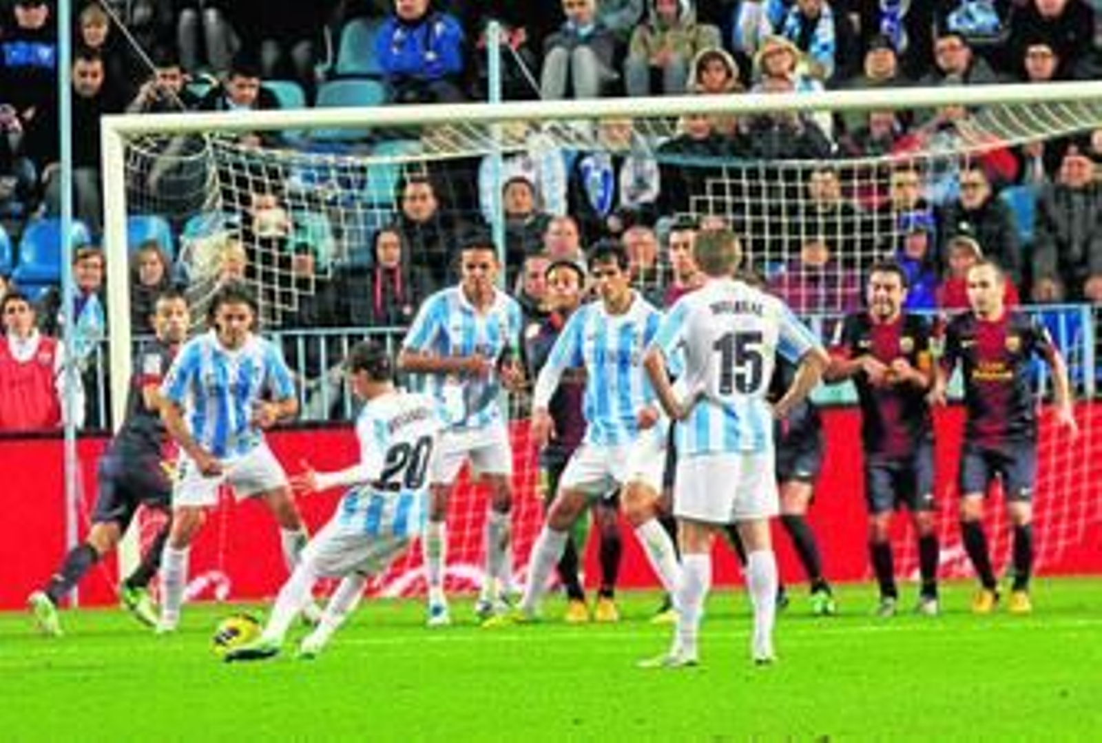 Buonanotte, en el momento de golpear la falta que supondría el 1-3 en el marcador.