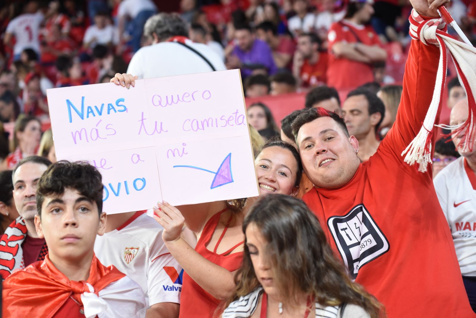 Búscate en la celebración del Sevilla, en el Sánchez-Pizjuán