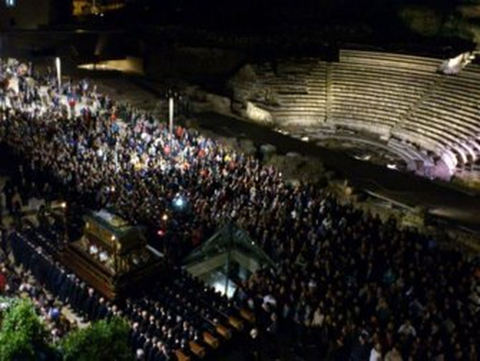 Viernes Santo de luz y tinieblas