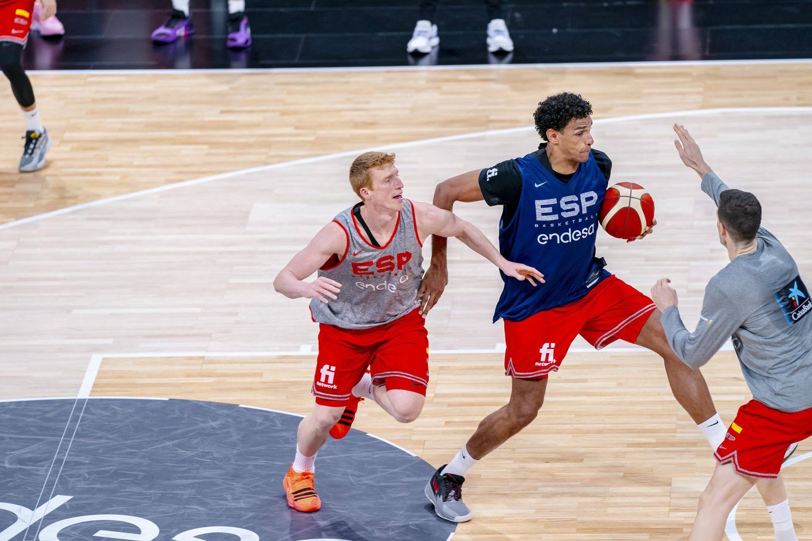 La España de Alberto Díaz, Yankuba Sima y Saint-Supéry sigue trabajando en Zaragoza