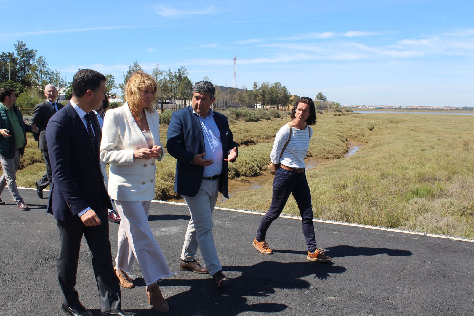 Visita al Estuario del Odiel en su tramo que pasa por la capital.