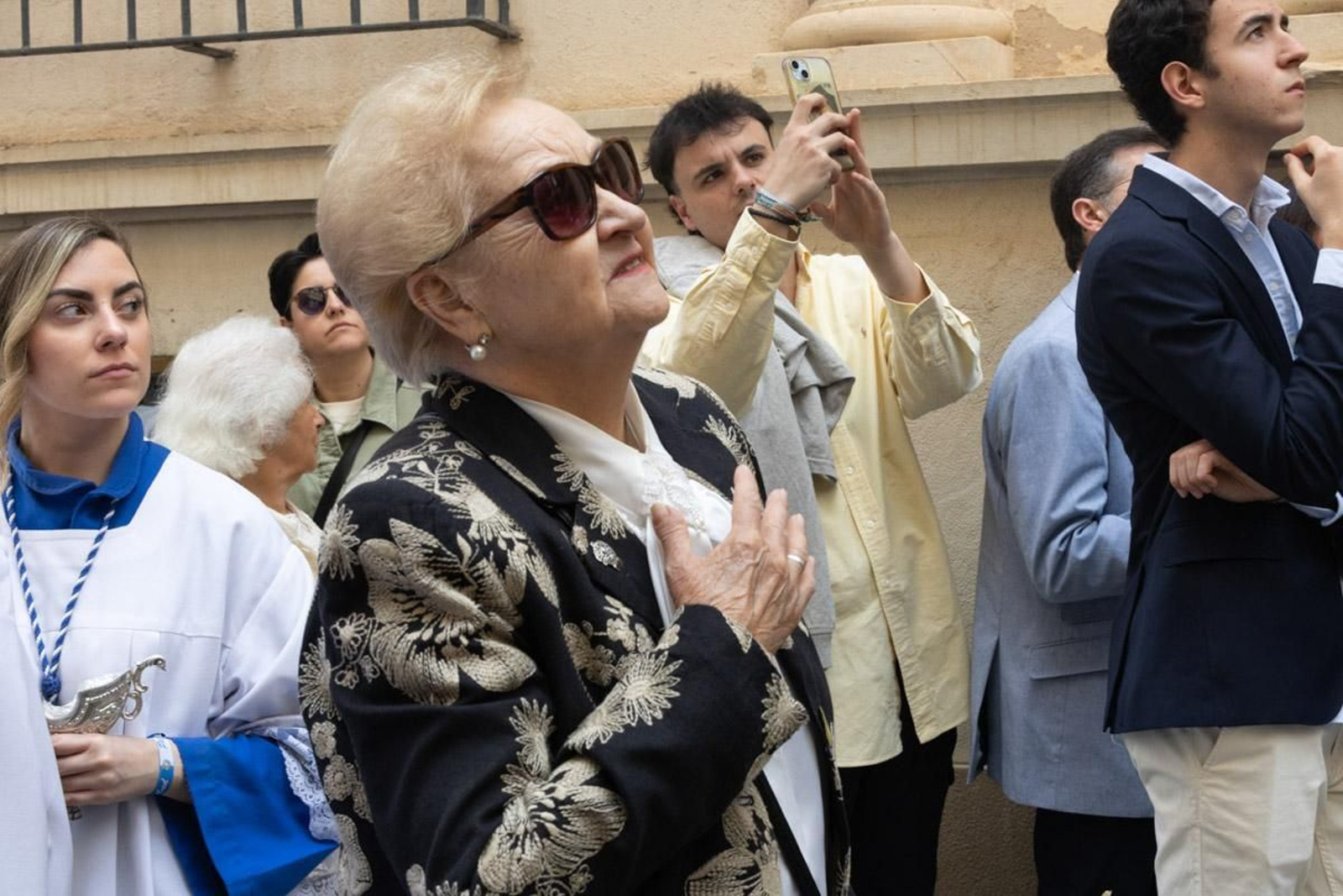Los jiennenses se echan a la calle para presenciar la primera de las procesiones de la jornada: la Borriquilla (II)