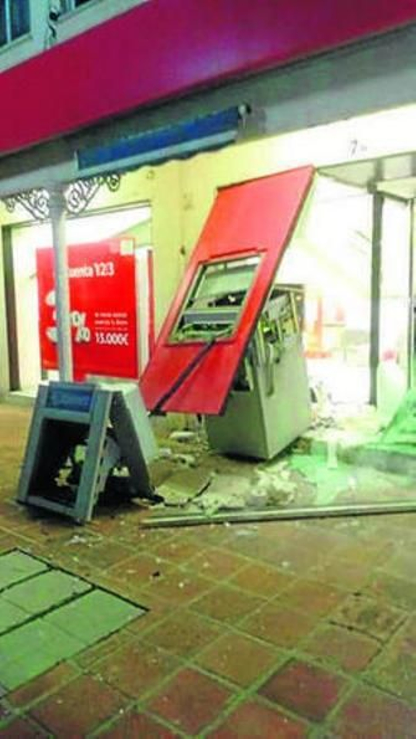 Cajero reventado en Mijas.