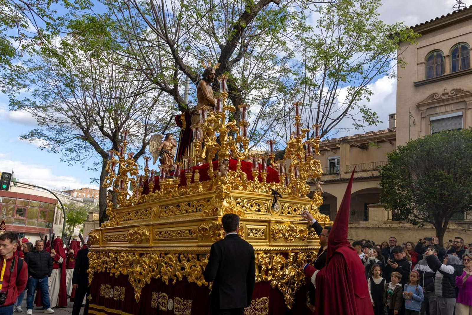 Los jiennenses se entregan a una tarde de Amor, Perdón y Esperanza.